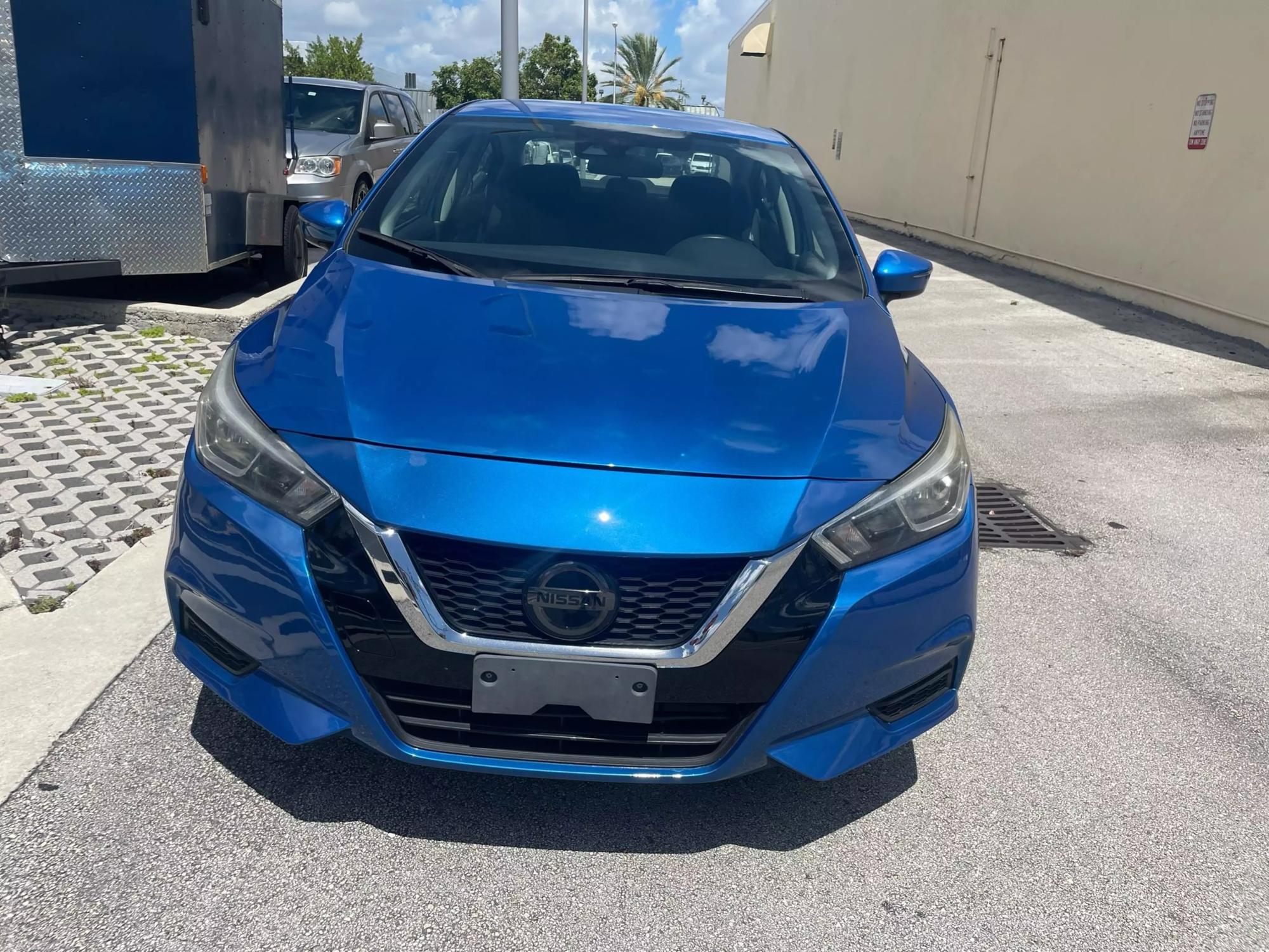 2020 Nissan Versa Sedan SV photo 11