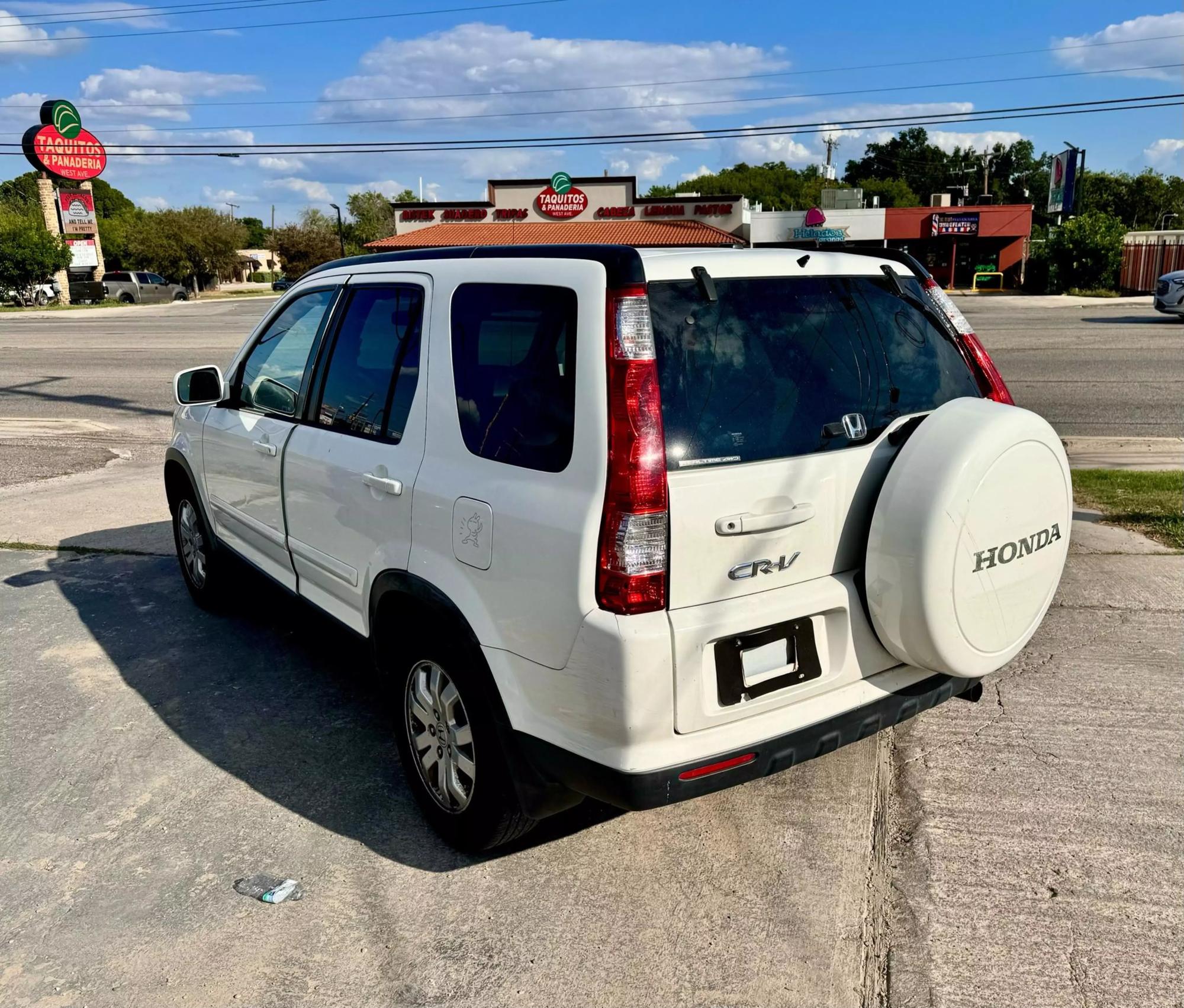 2005 Honda CR-V SE photo 16