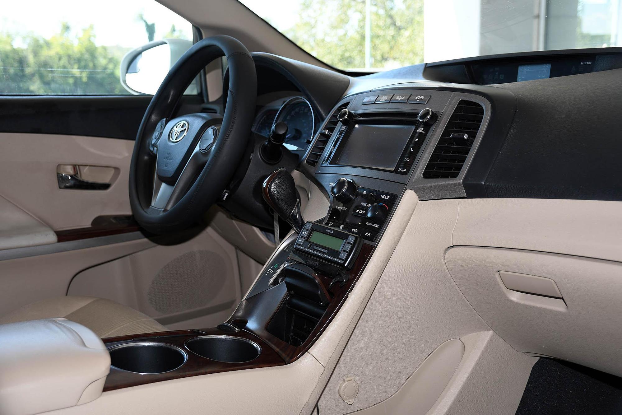 2013 Toyota Venza LE photo 57