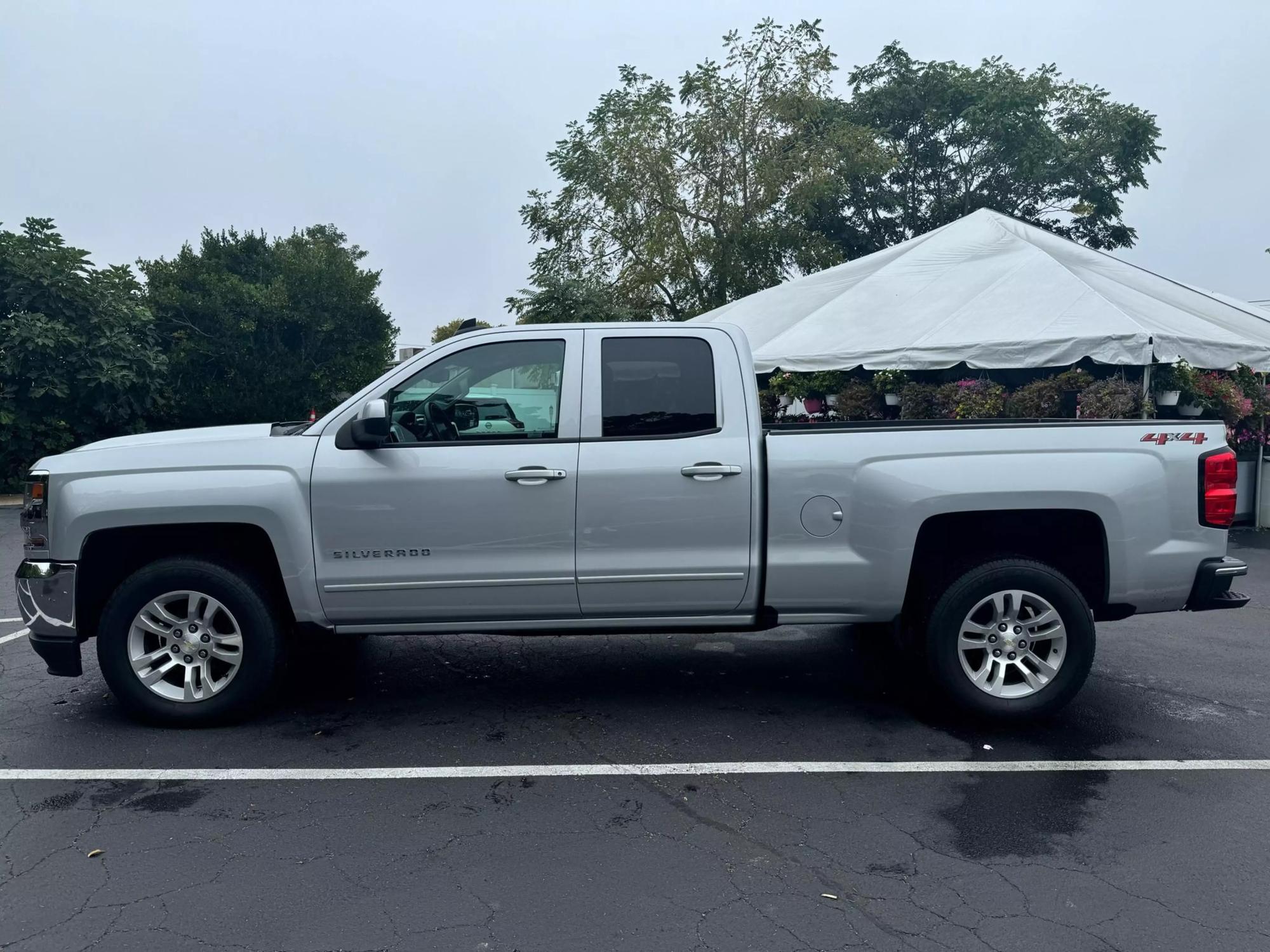 2018 Chevrolet Silverado 1500 LT photo 39