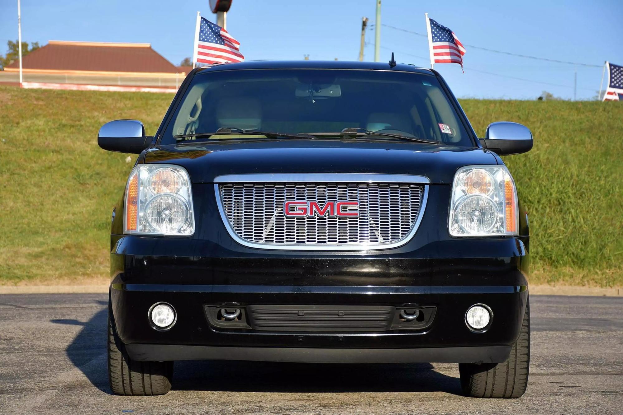 2014 GMC Yukon XL SLT photo 43