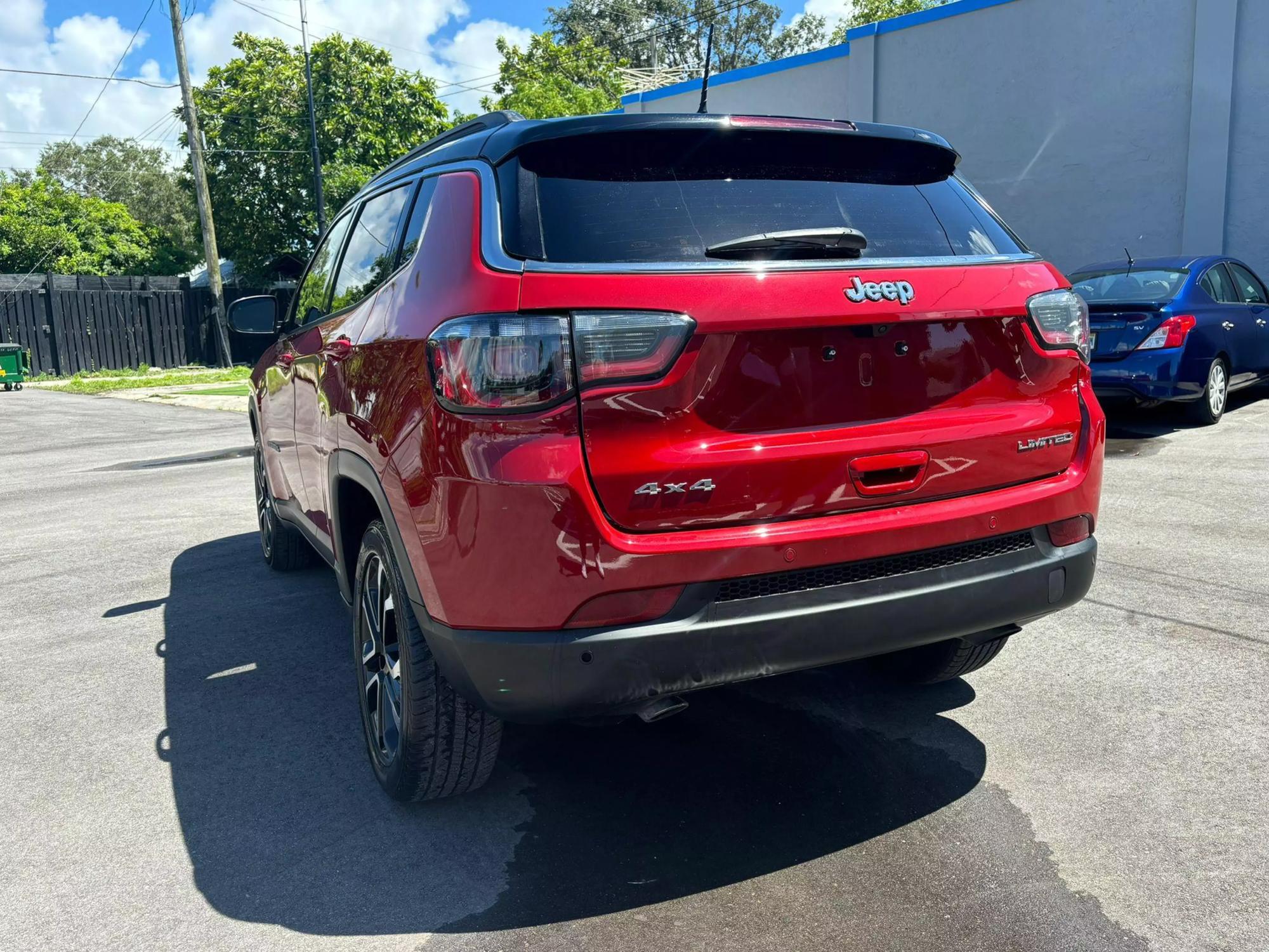 2023 Jeep Compass Limited photo 18