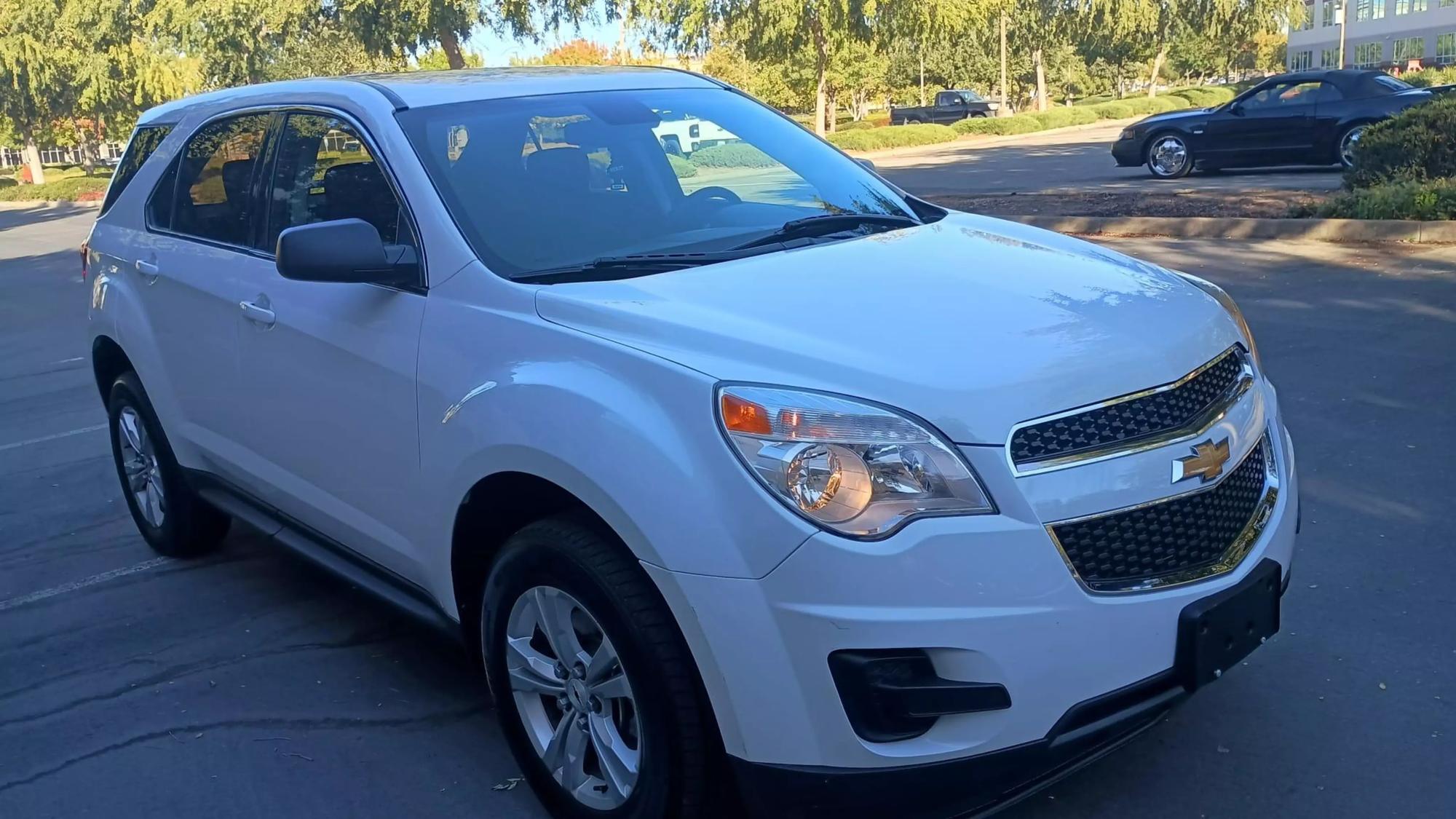 2014 Chevrolet Equinox LS photo 24