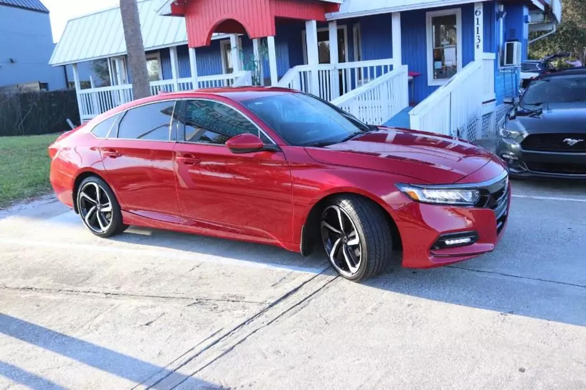 2018 Honda Accord Sport photo 13