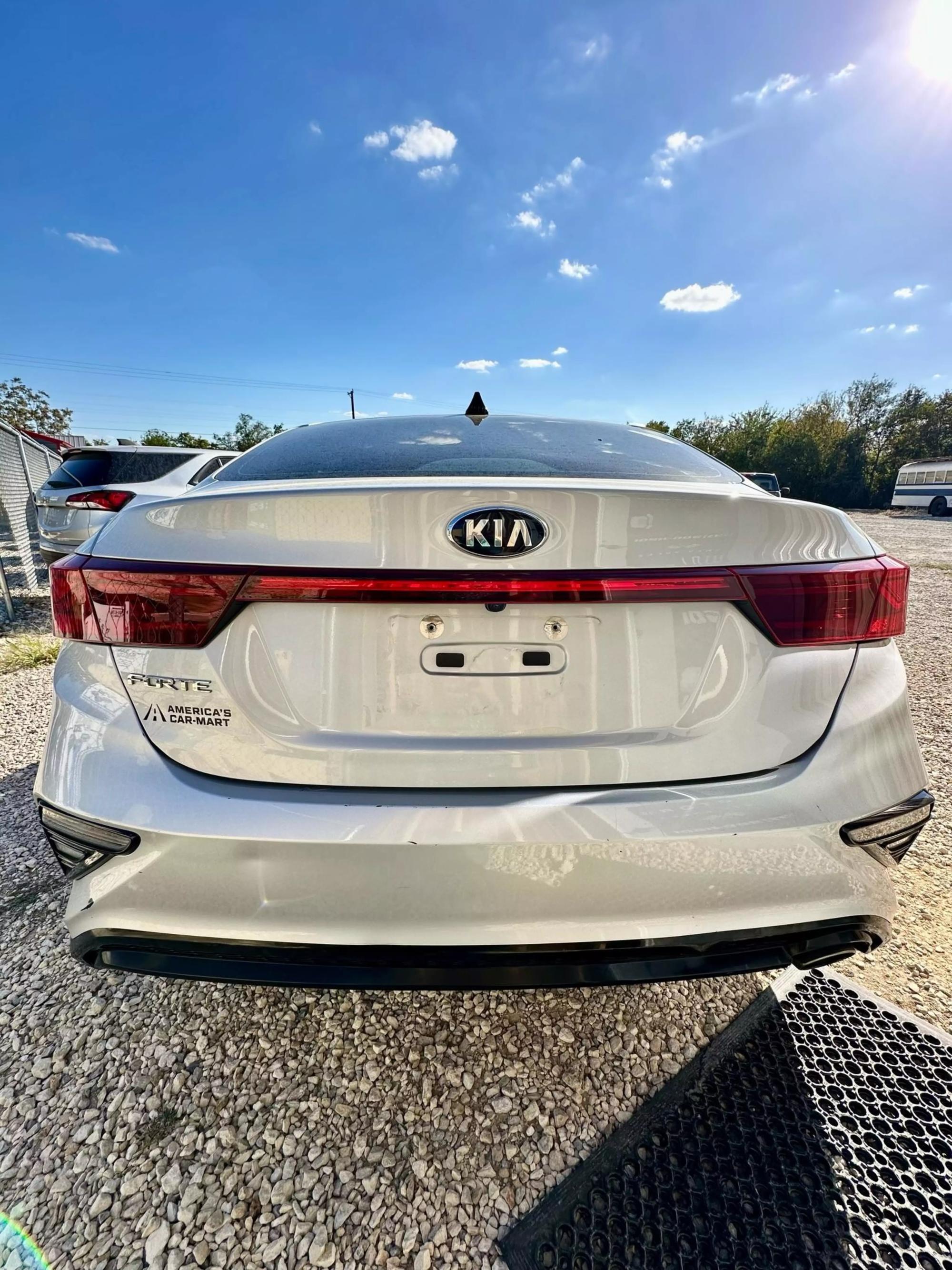 2021 Kia Forte LXS photo 23