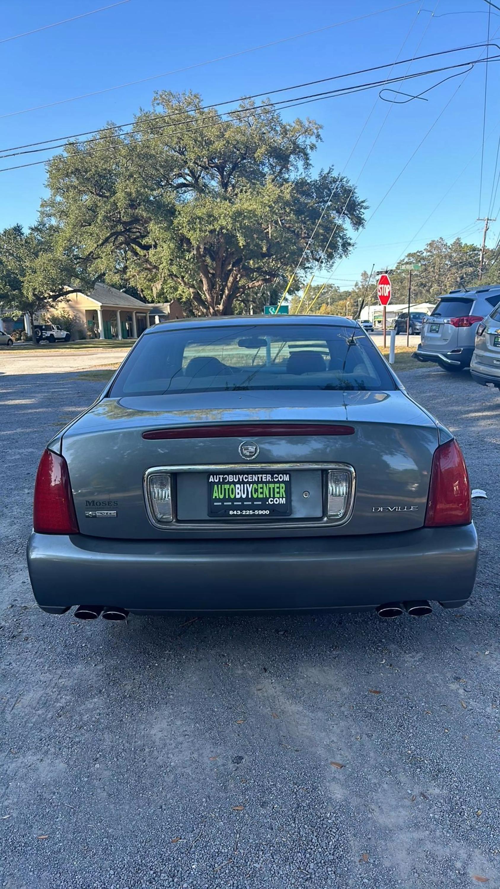 2004 Cadillac DeVille null photo 12