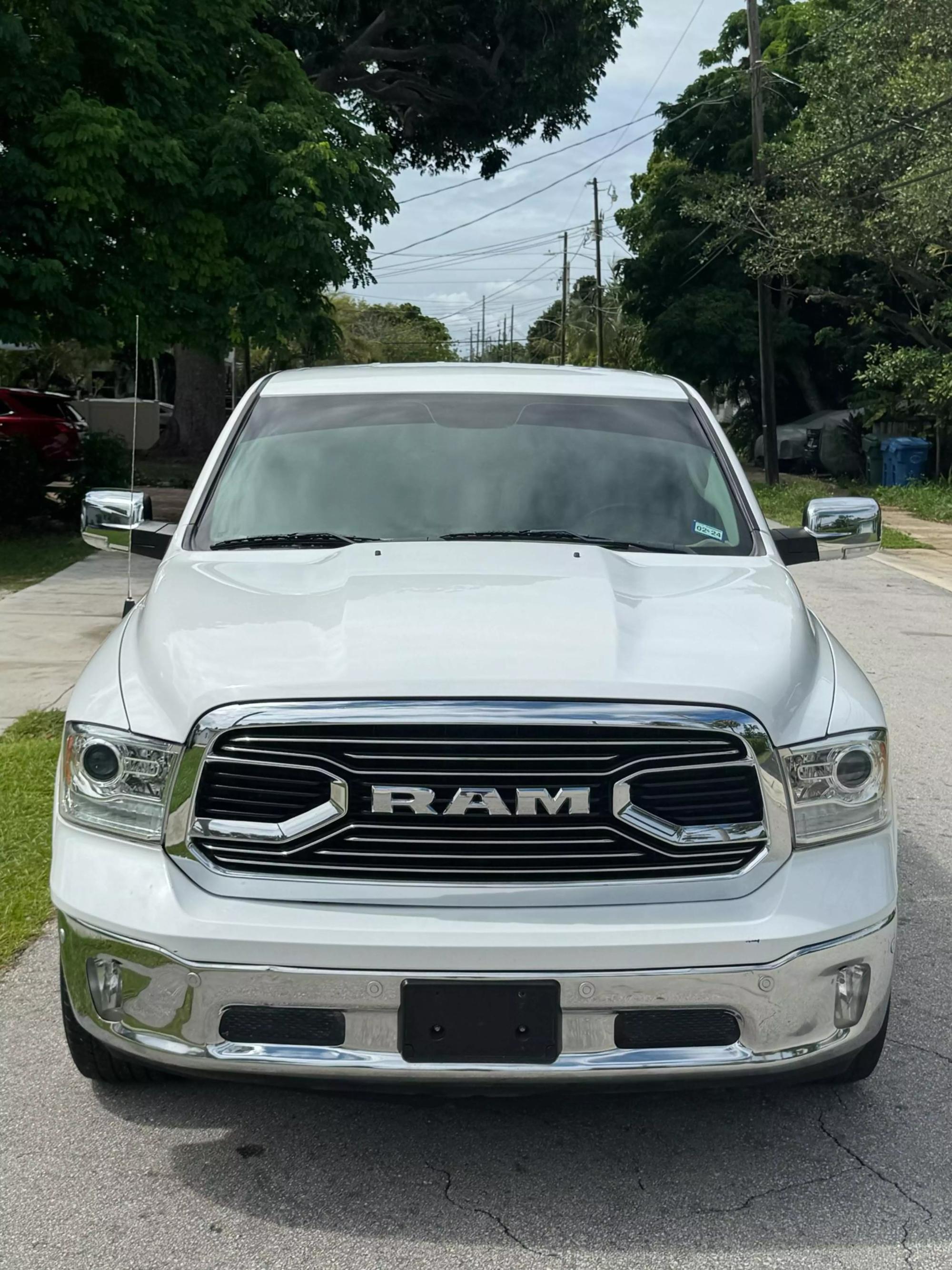 2019 RAM Ram 1500 Classic Laramie photo 12