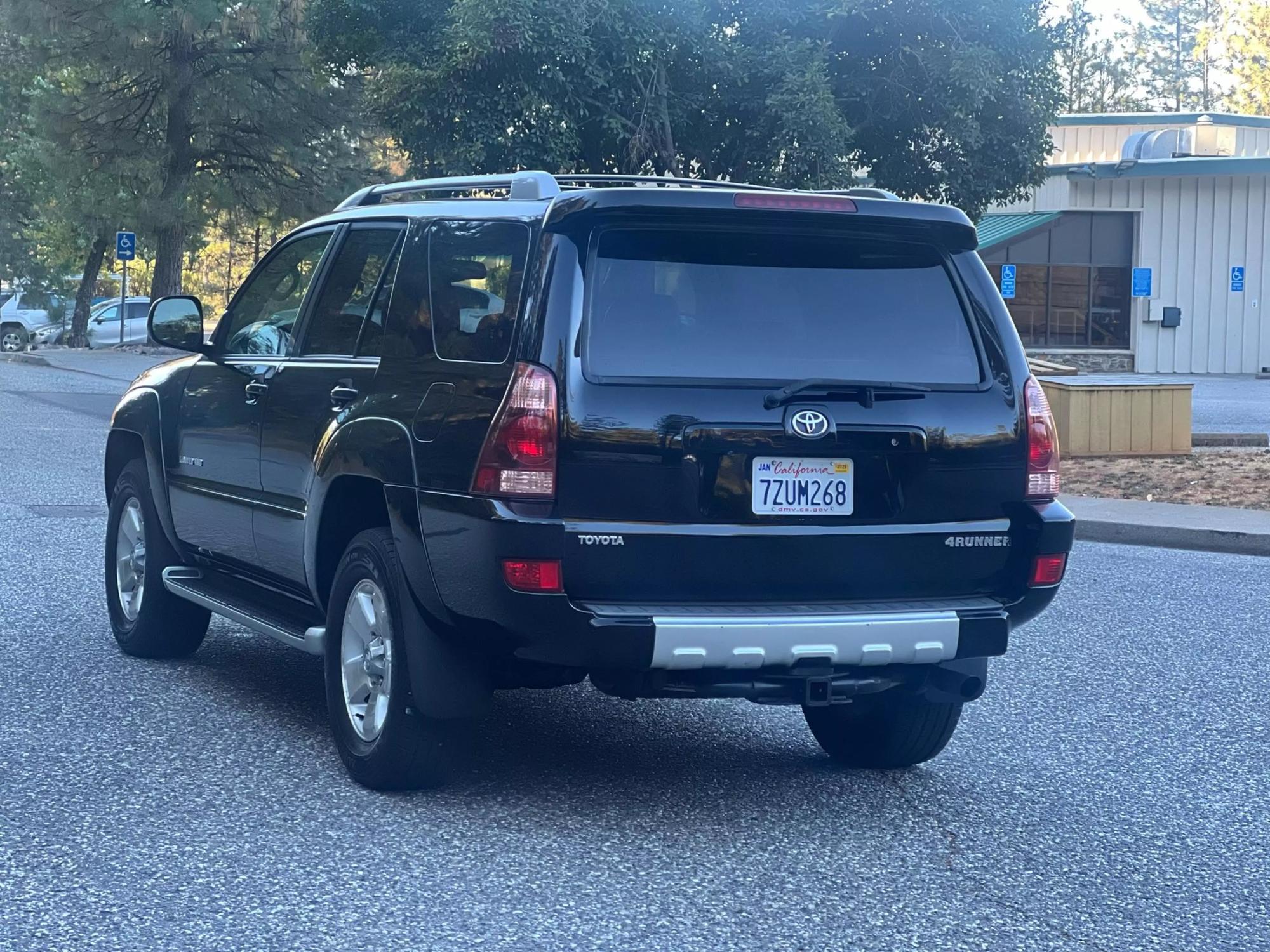 2004 Toyota 4Runner Limited photo 35