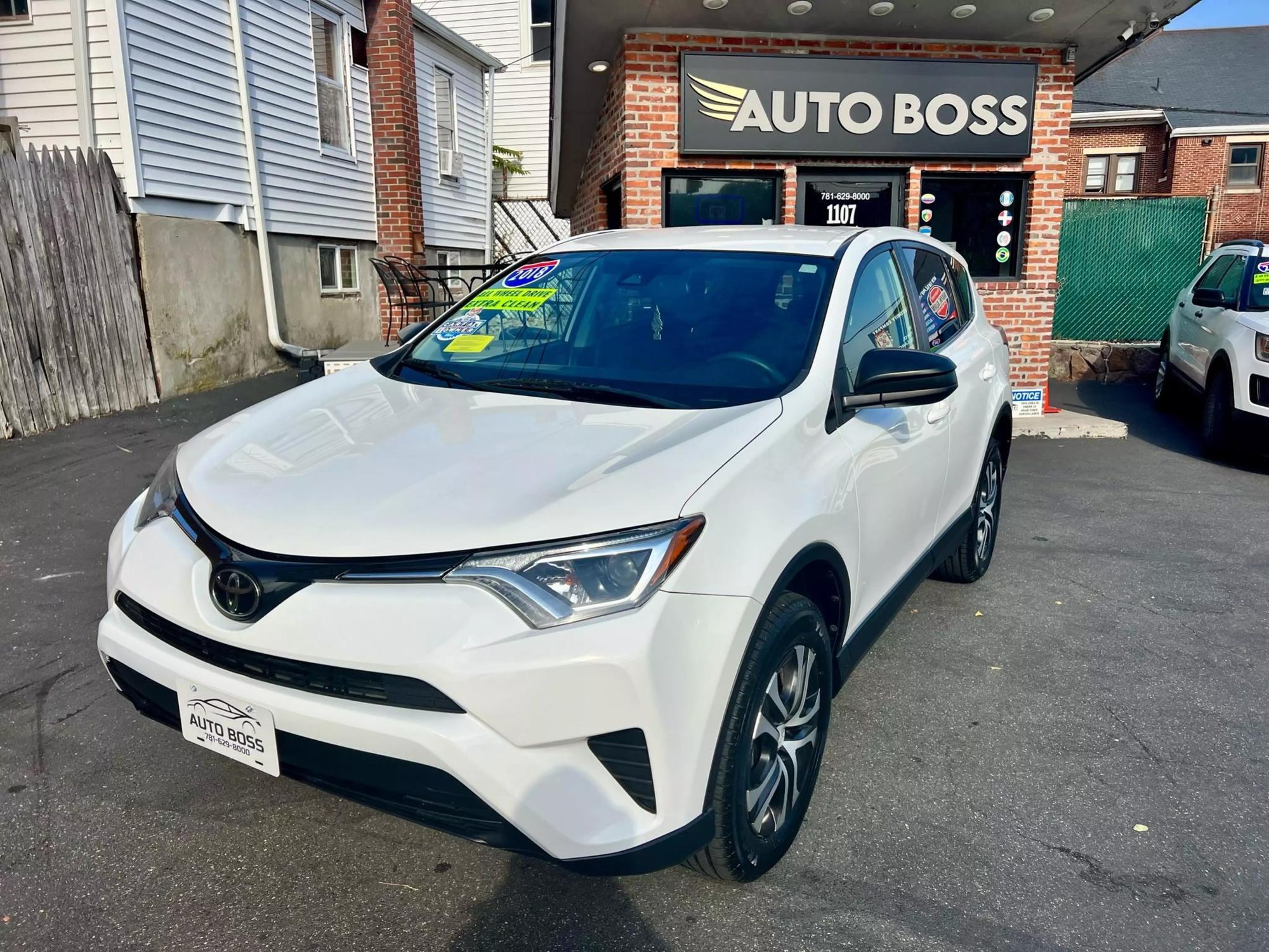 2018 Toyota RAV4 LE photo 26