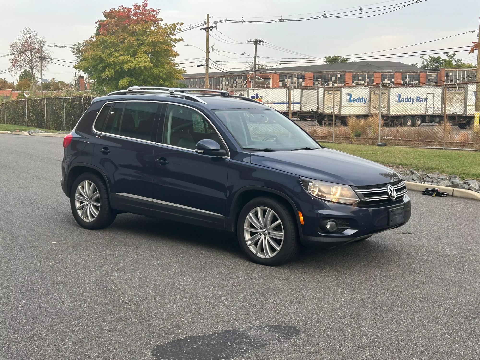 2014 Volkswagen Tiguan SE photo 30