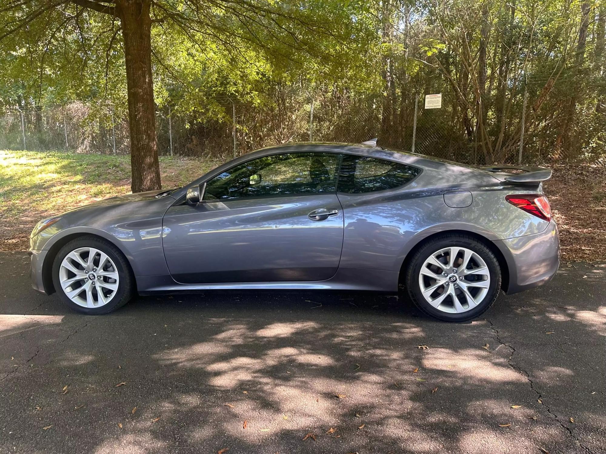 2015 Hyundai Genesis Coupe Base photo 68