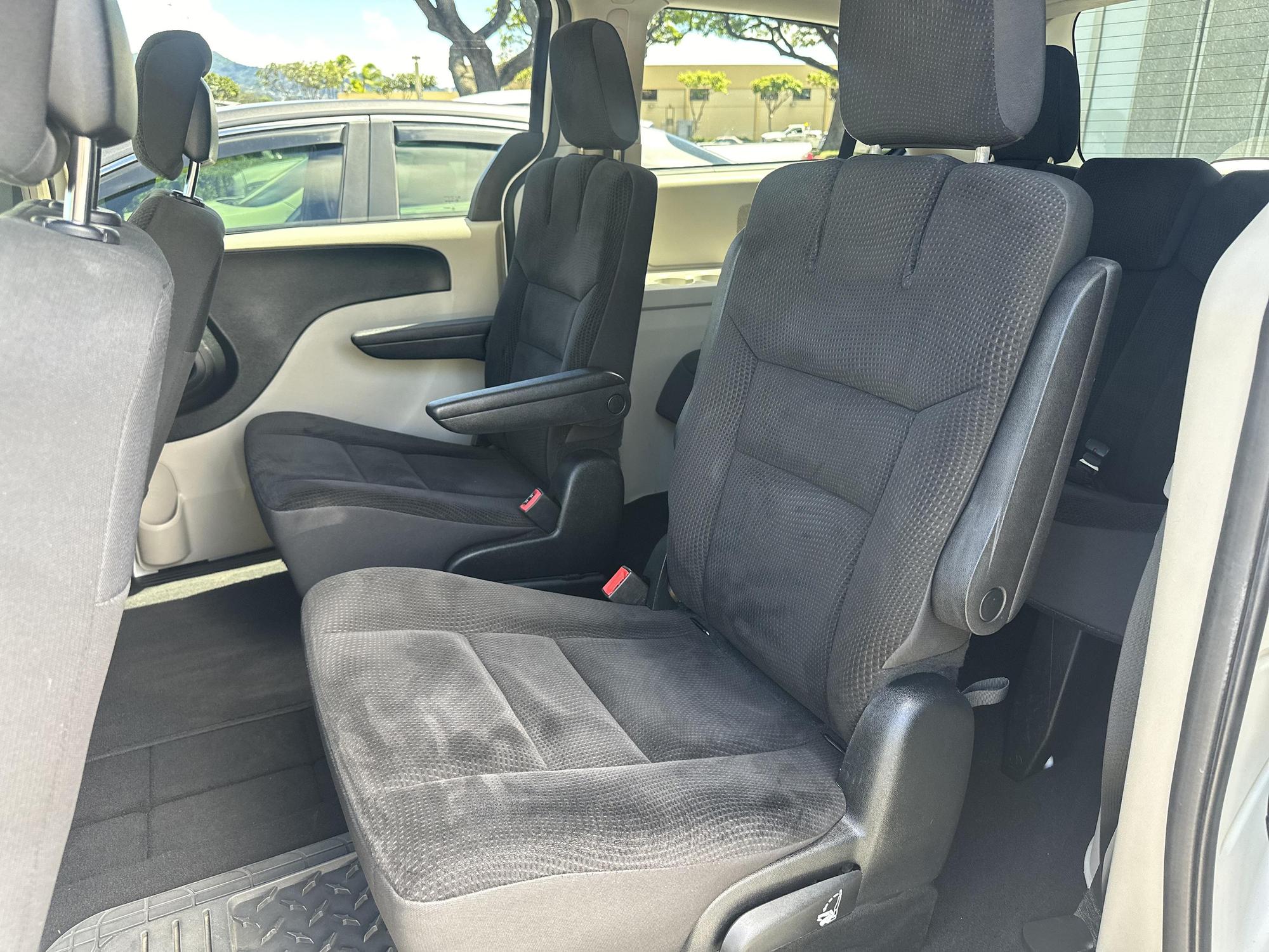 2018 Dodge Grand Caravan SE photo 35