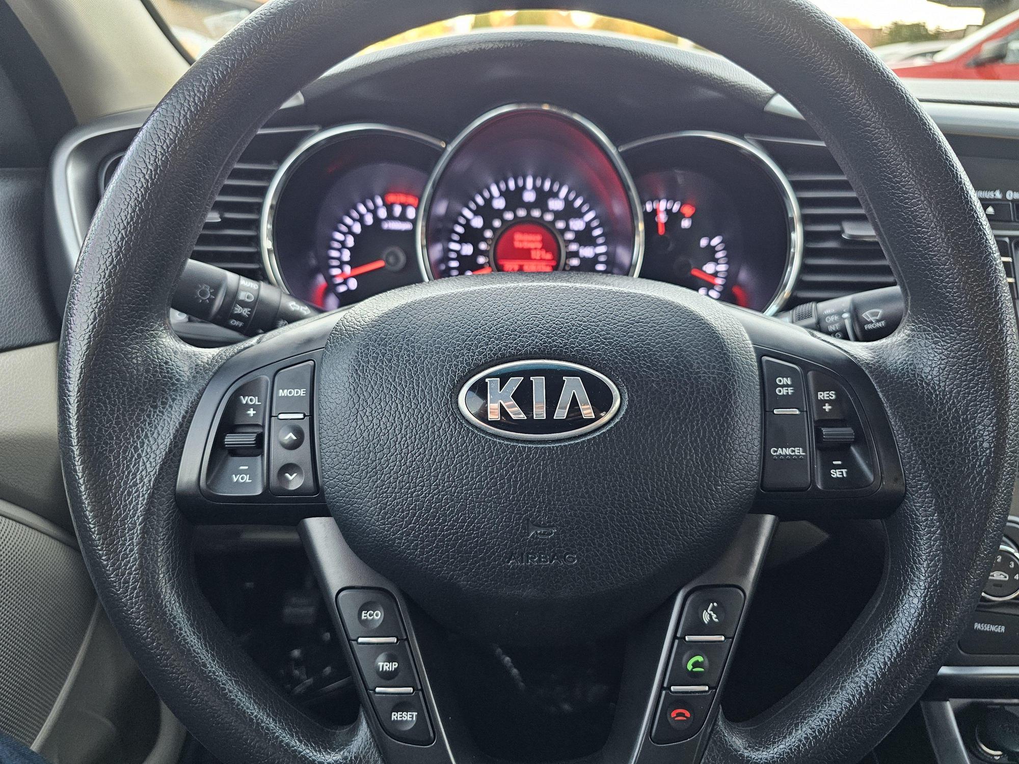 2013 Kia Optima LX photo 43