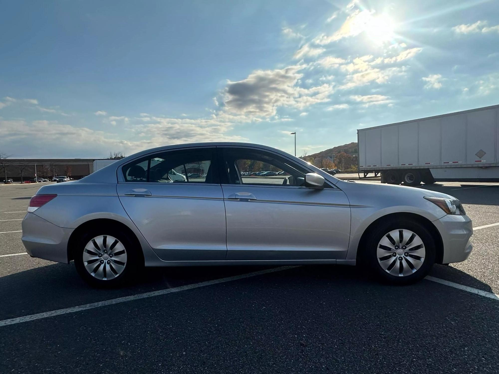 2012 Honda Accord LX photo 23