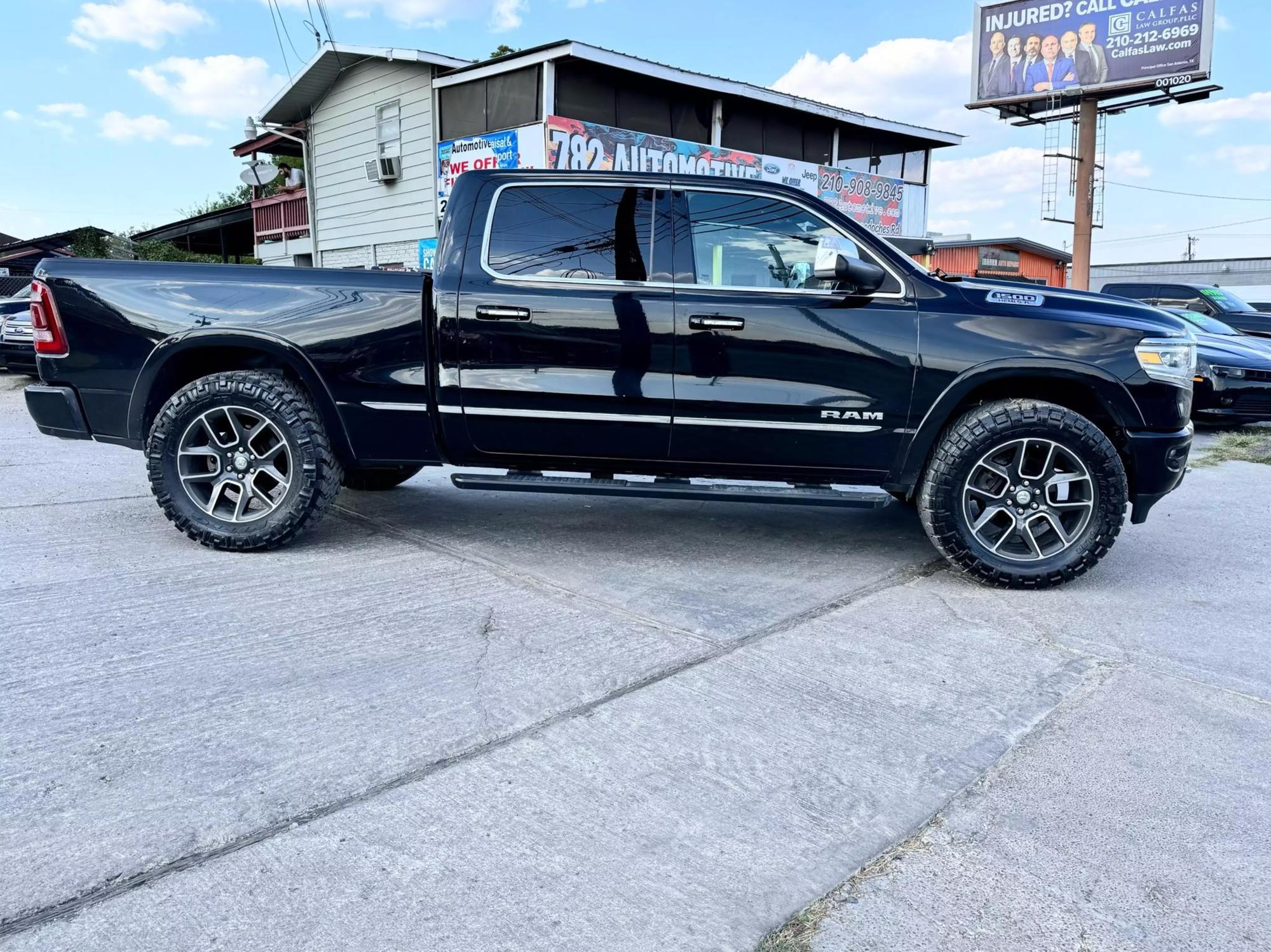 2019 RAM Ram 1500 Pickup Limited photo 23