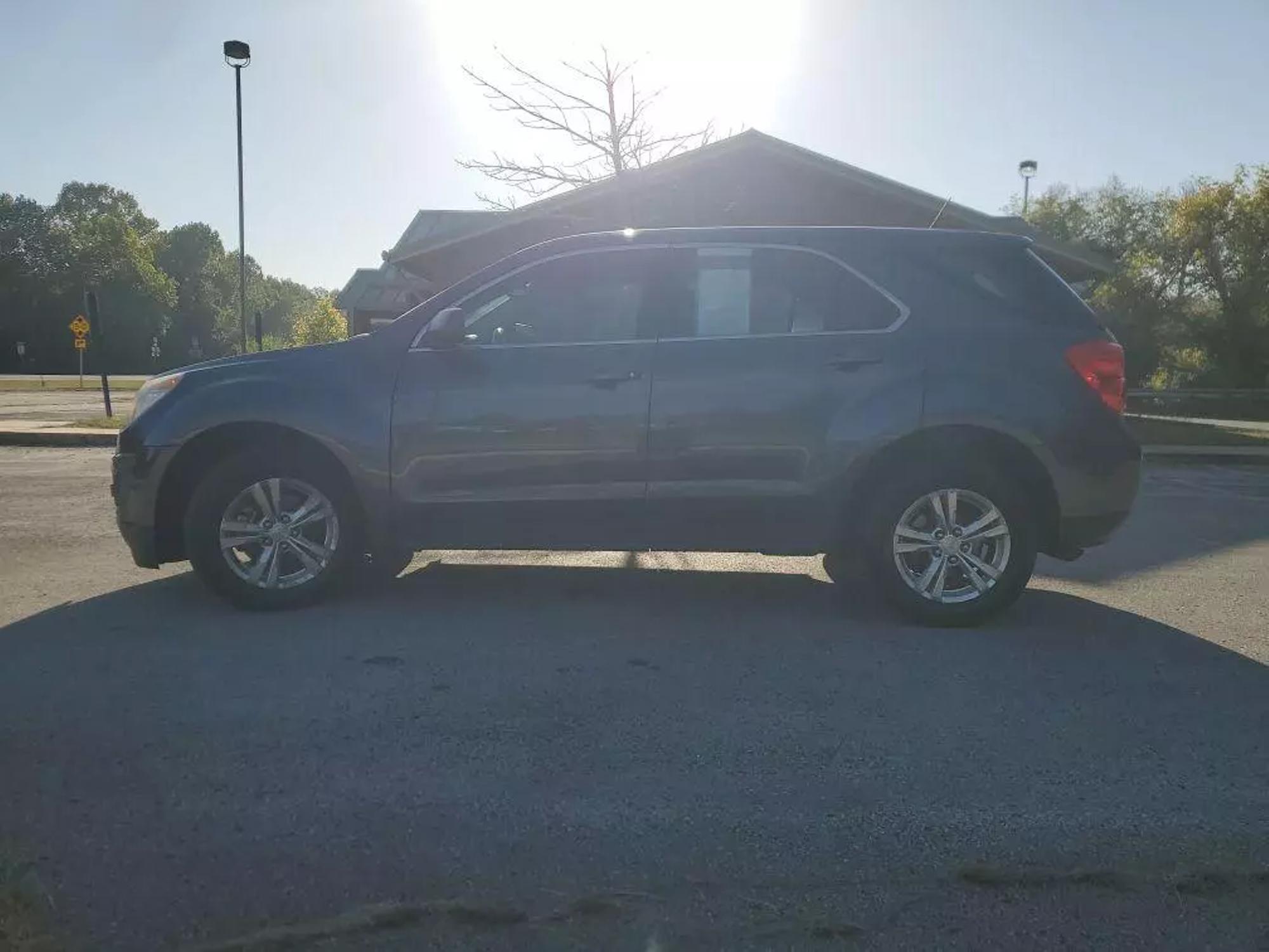 2014 Chevrolet Equinox LS photo 18