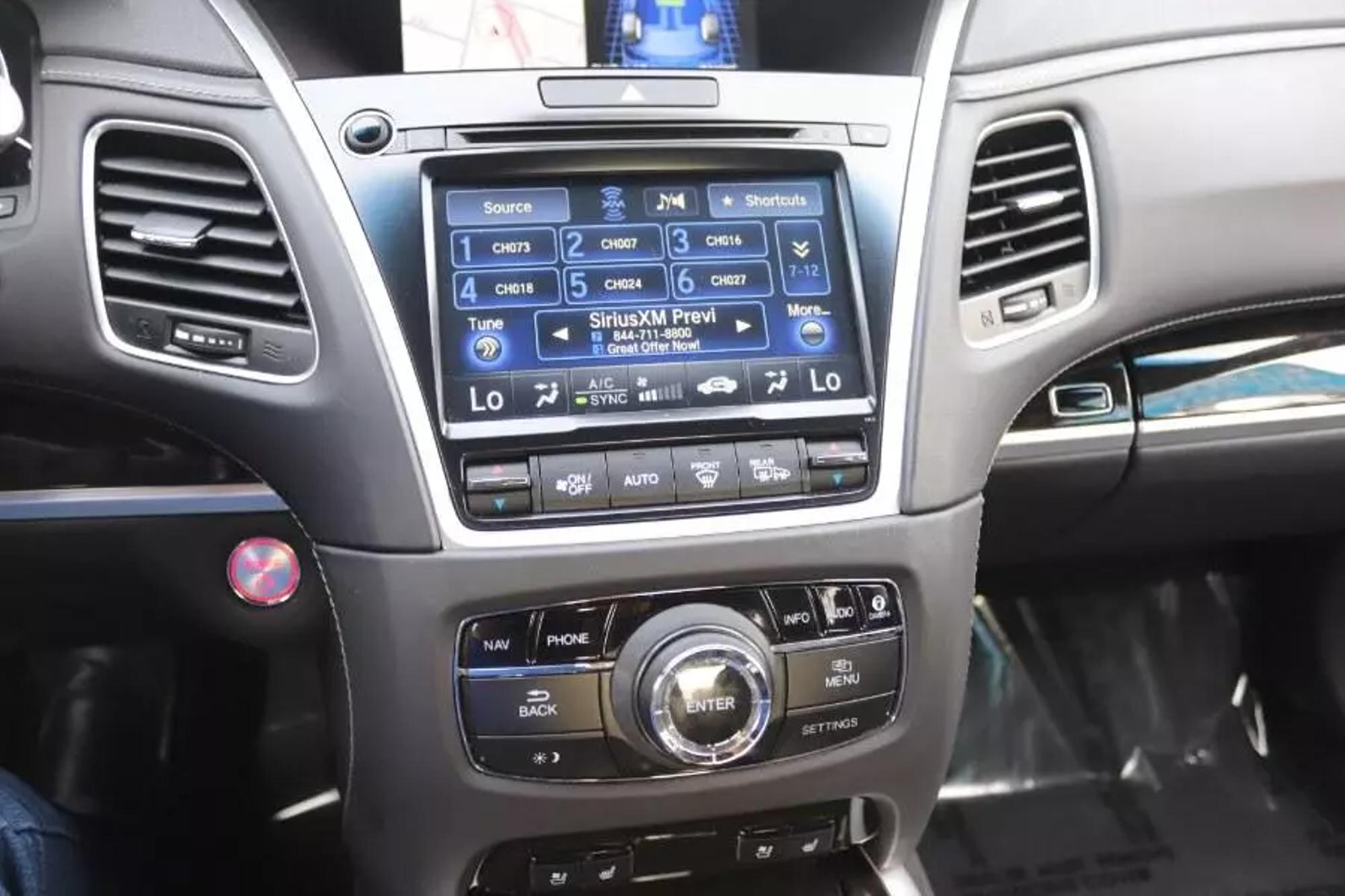 2018 Acura RLX Base photo 31