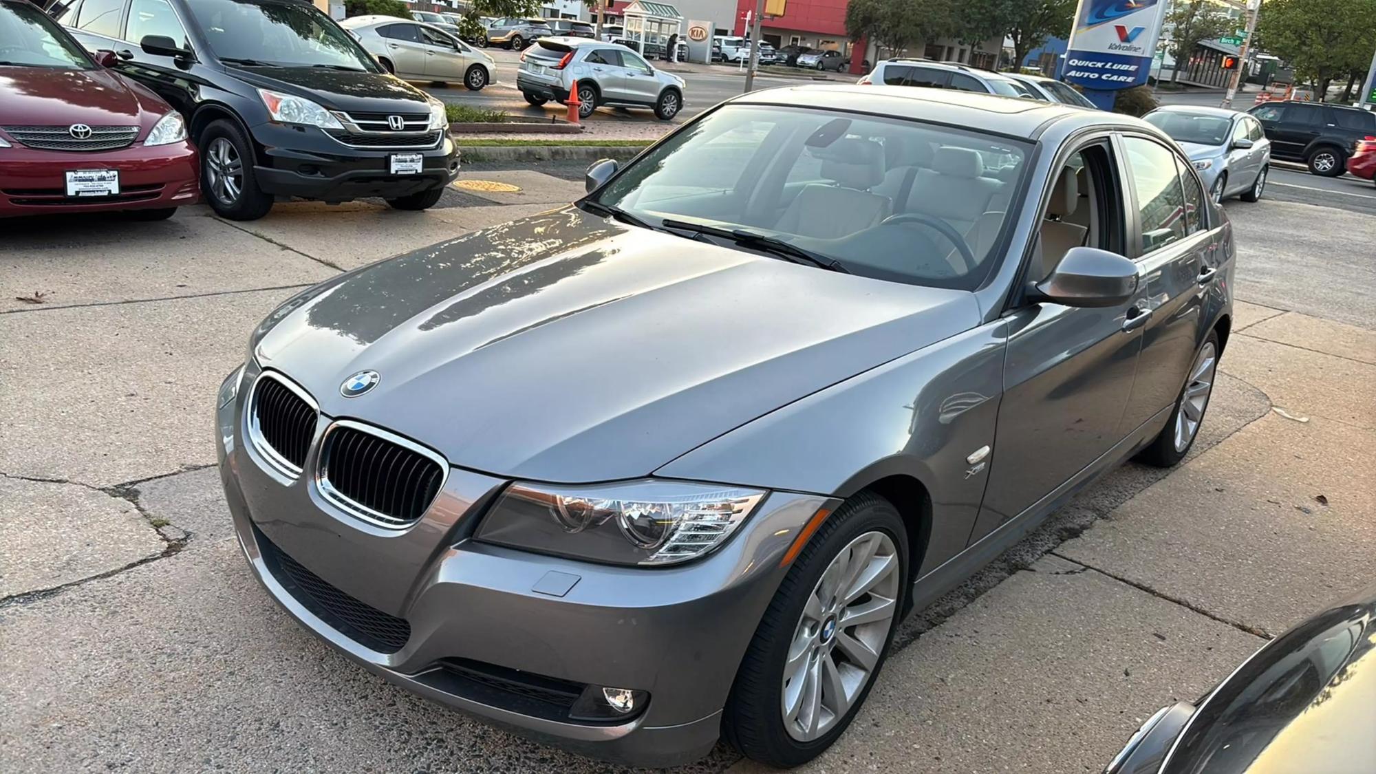 2011 BMW 3 Series 328i photo 62