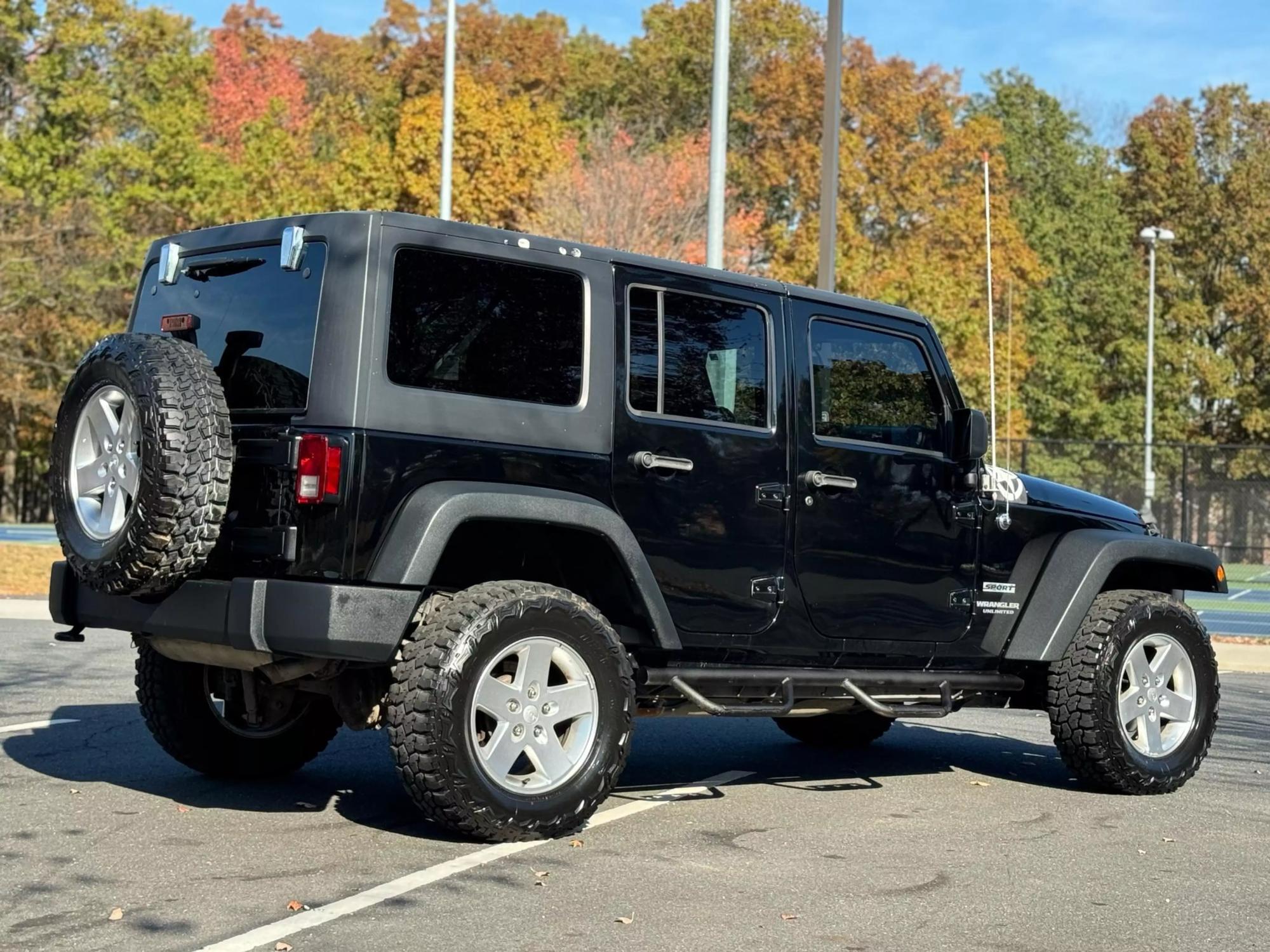 2014 Jeep Wrangler Unlimited Sport photo 17