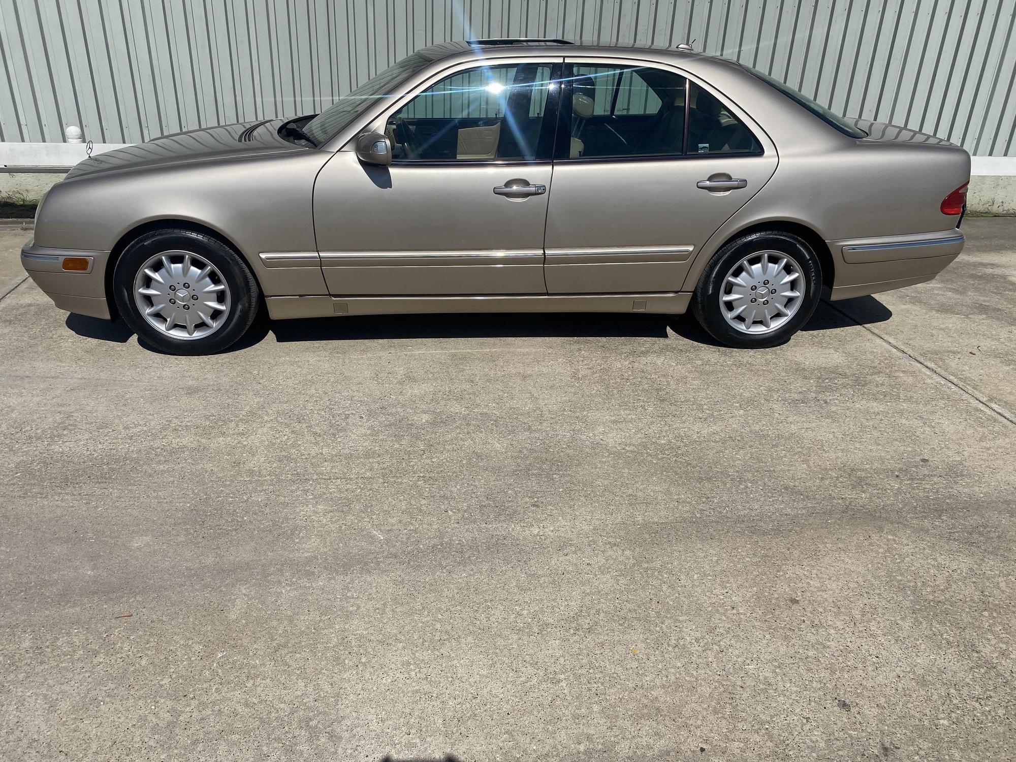 2001 Mercedes-Benz E-Class E320 photo 5