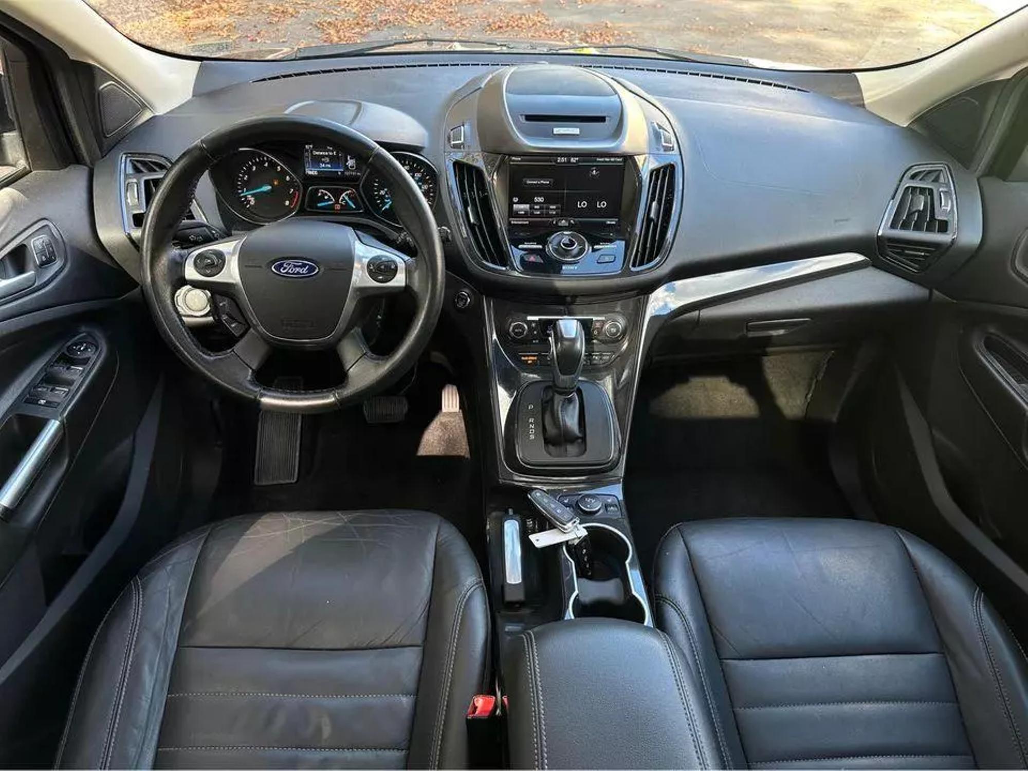 2015 Ford Escape Titanium photo 27