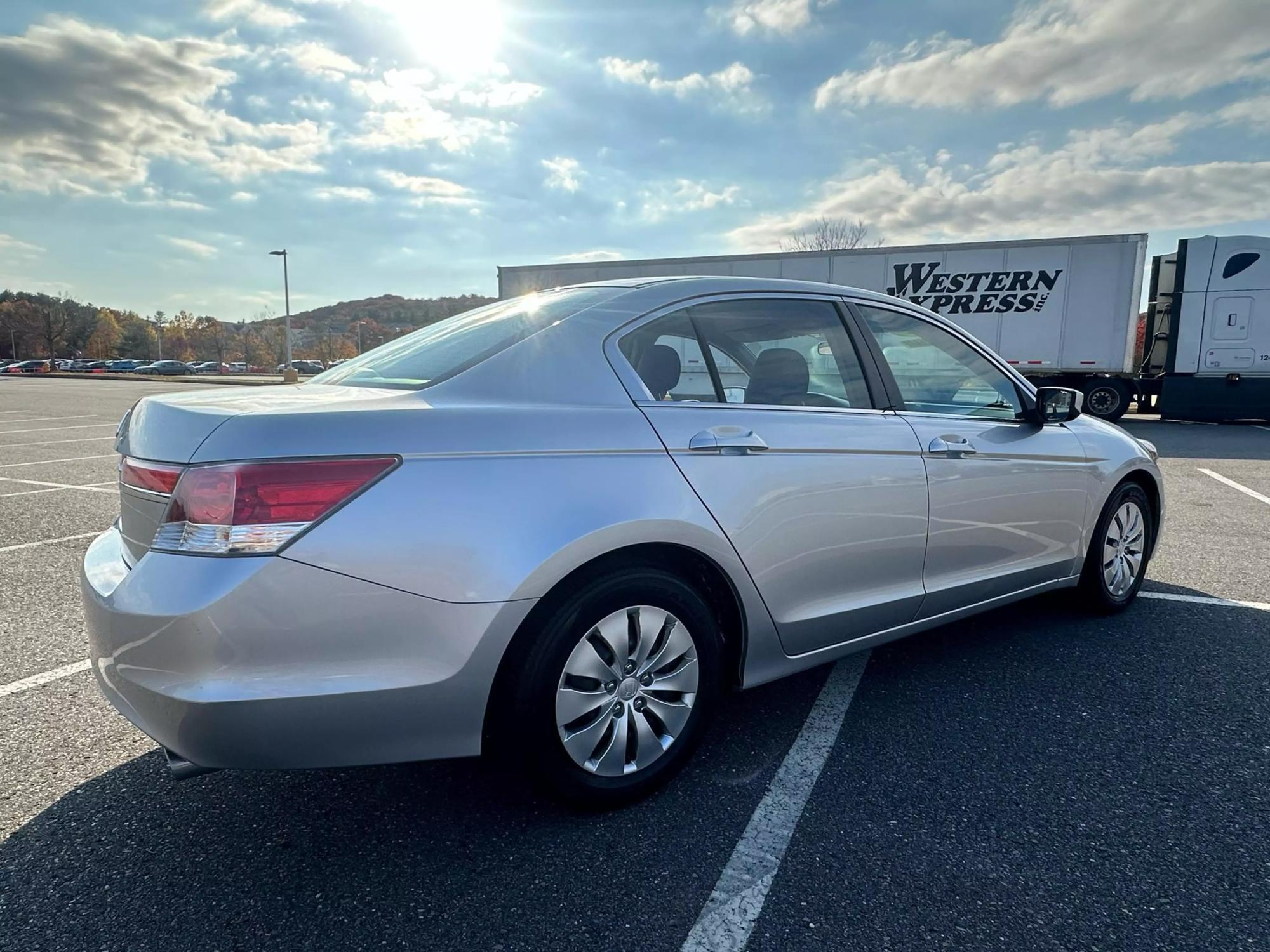 2012 Honda Accord LX photo 22