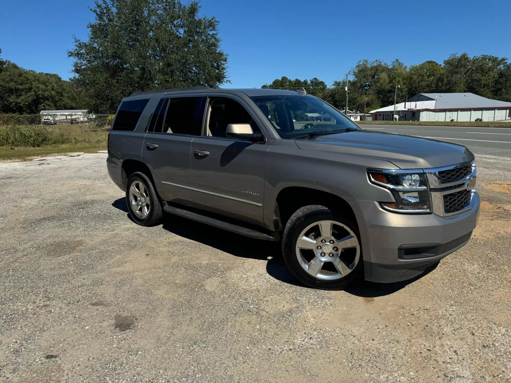 2017 Chevrolet Tahoe LS photo 17