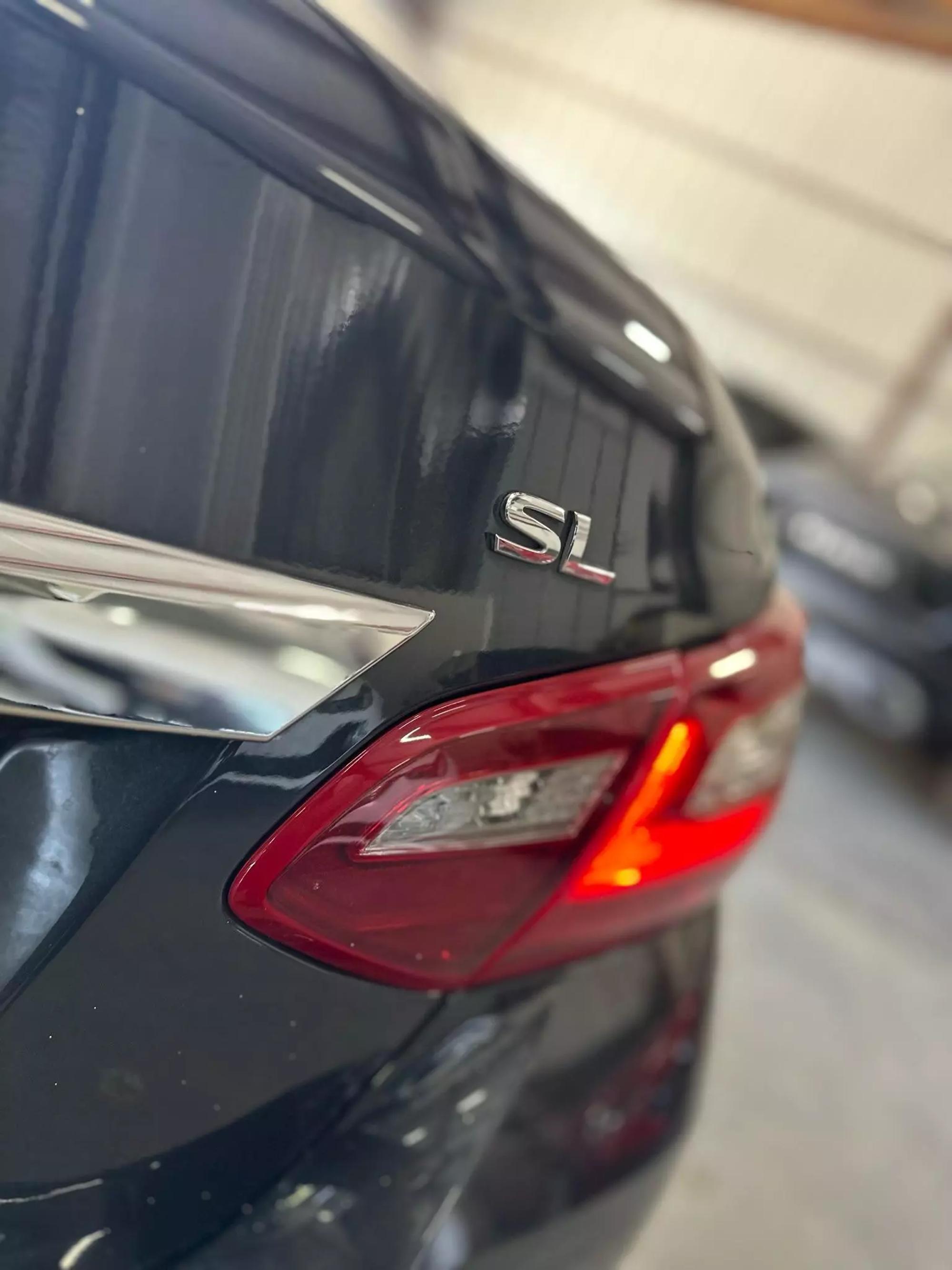 2018 Nissan Altima SL photo 26