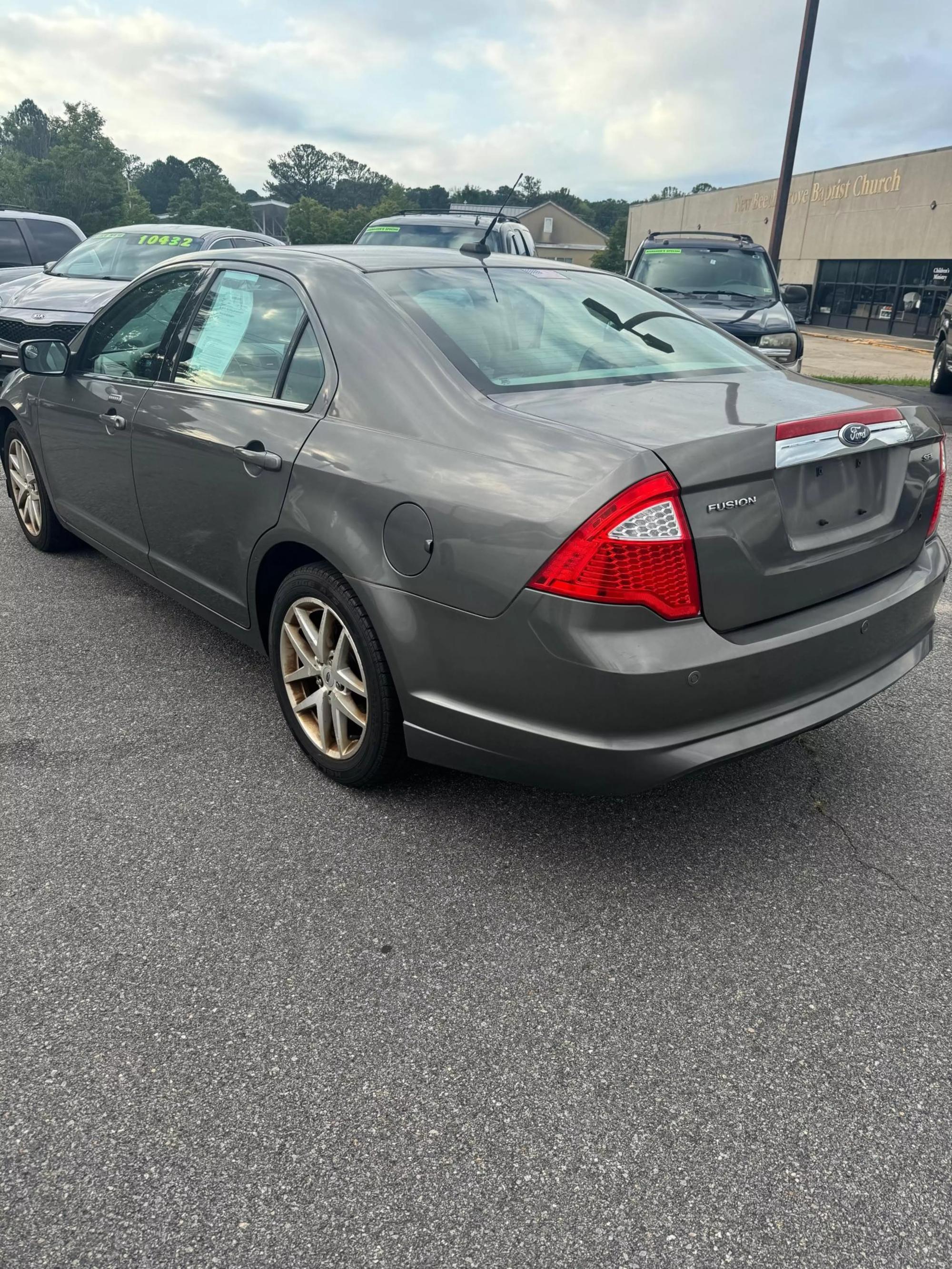 2010 Ford Fusion SEL photo 15