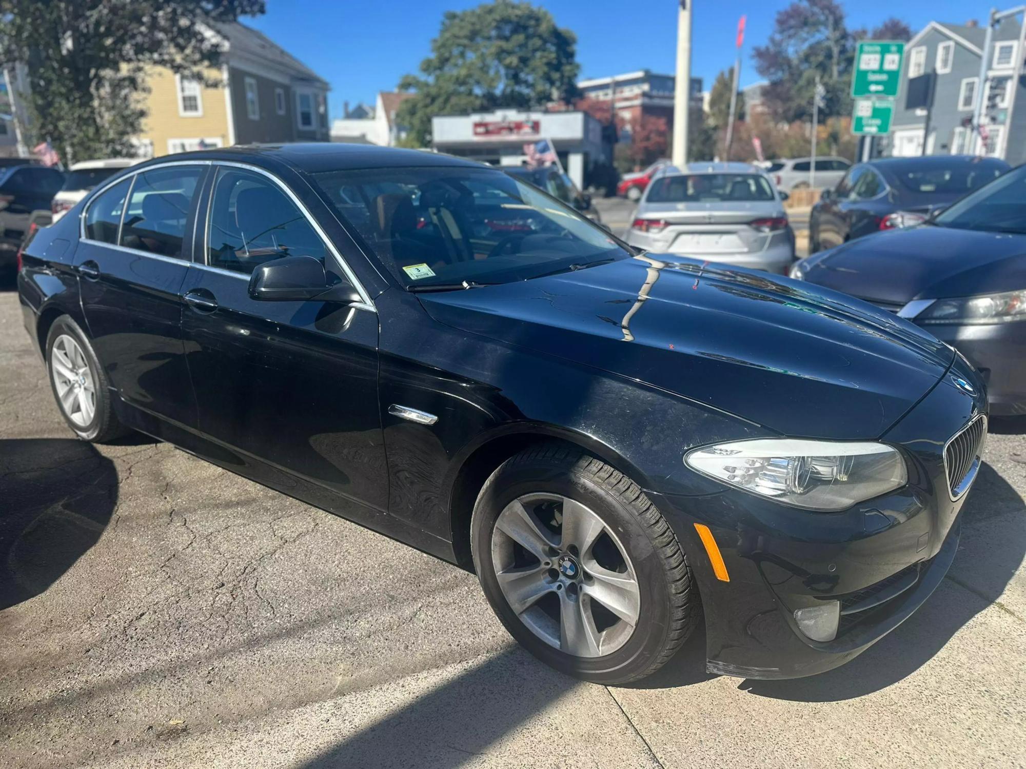 2013 BMW 5 Series 528i photo 19