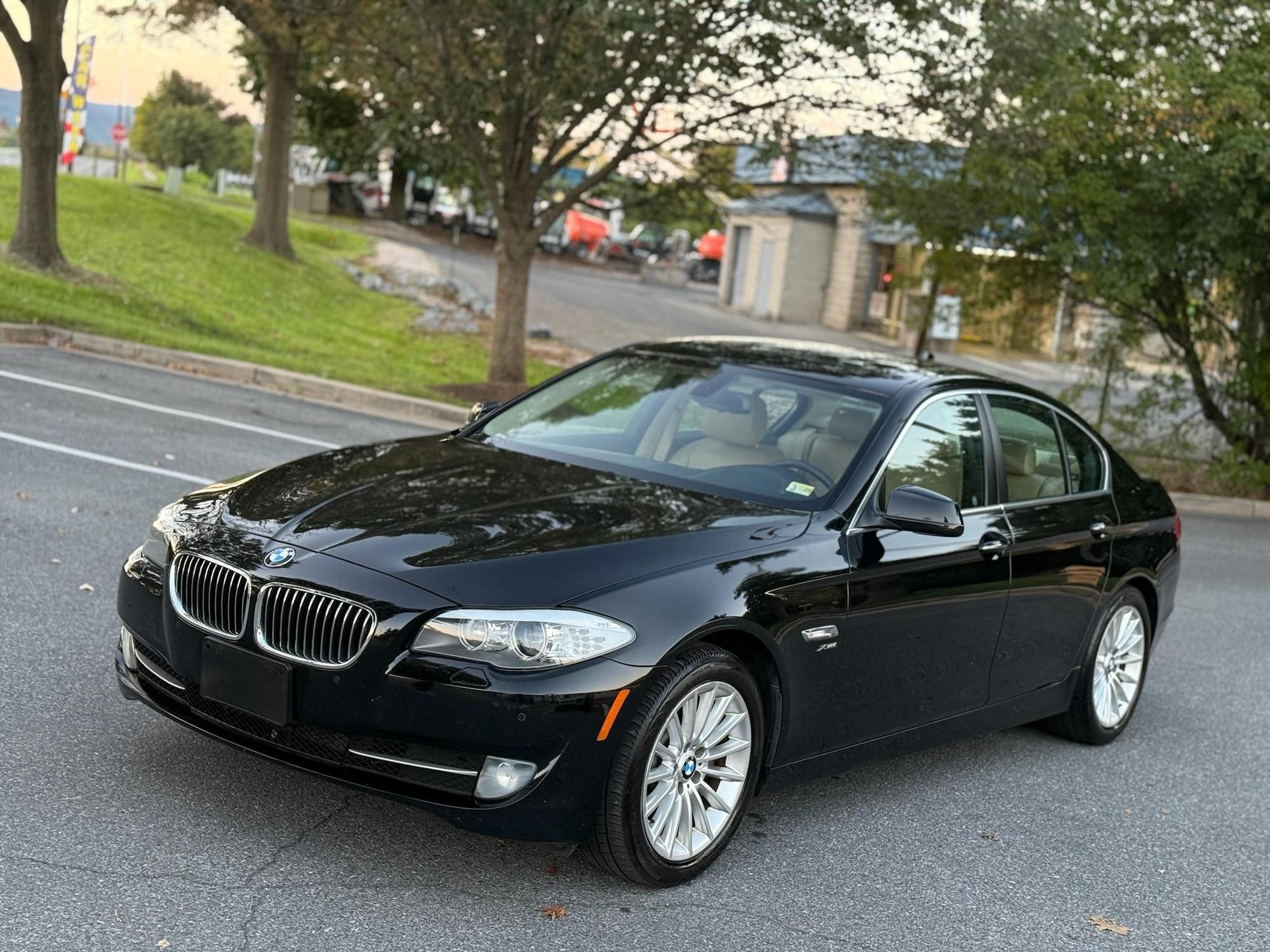 2012 BMW 5 Series 535i photo 70