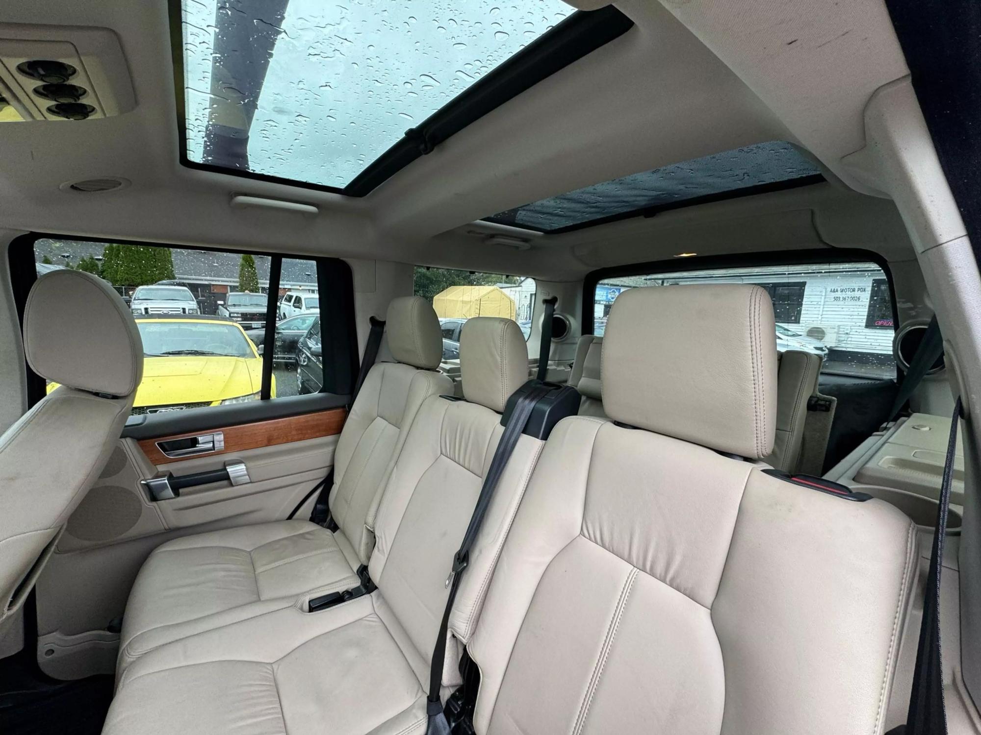 2013 Land Rover LR4 Base photo 45