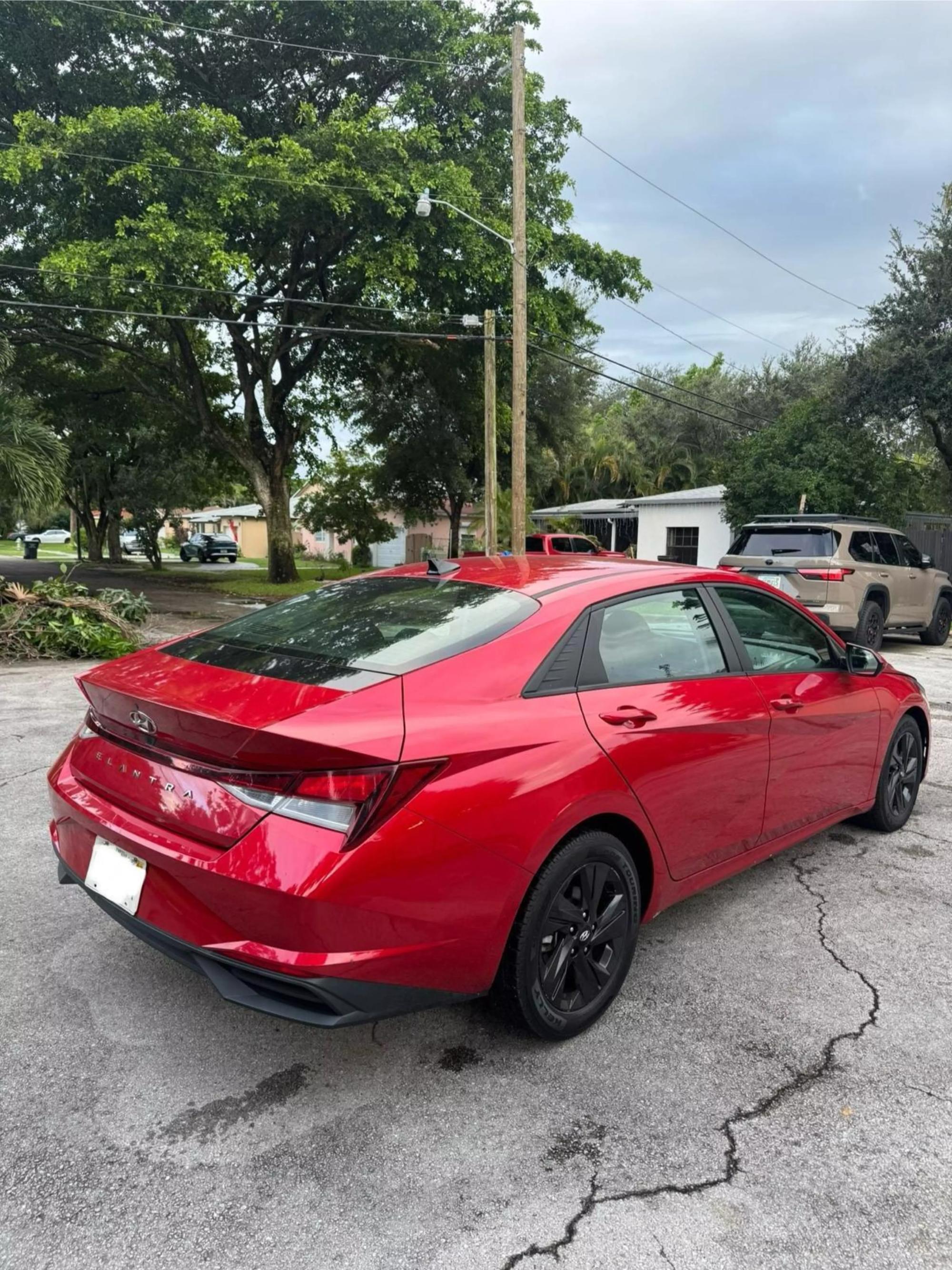 2021 Hyundai Elantra SEL photo 15