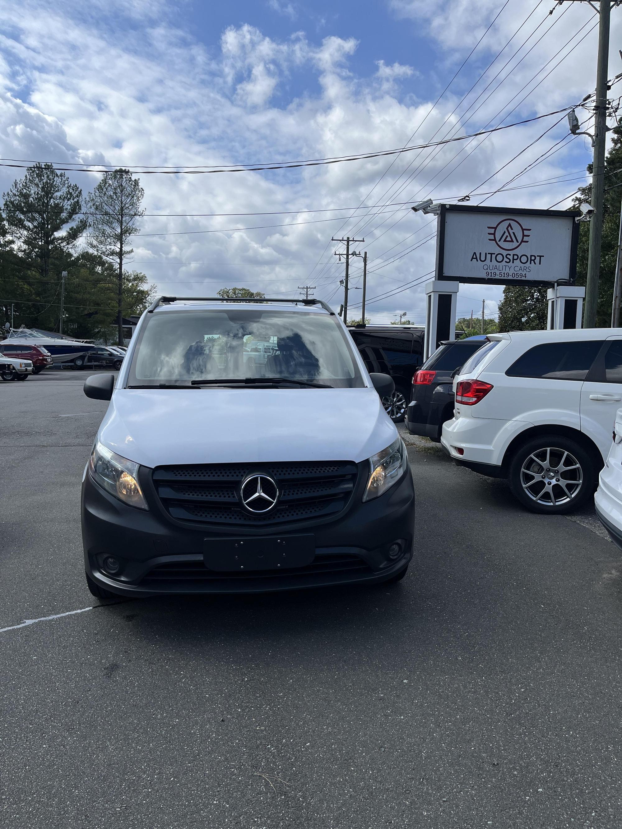 2016 Mercedes-Benz Metris Cargo Van Base photo 13