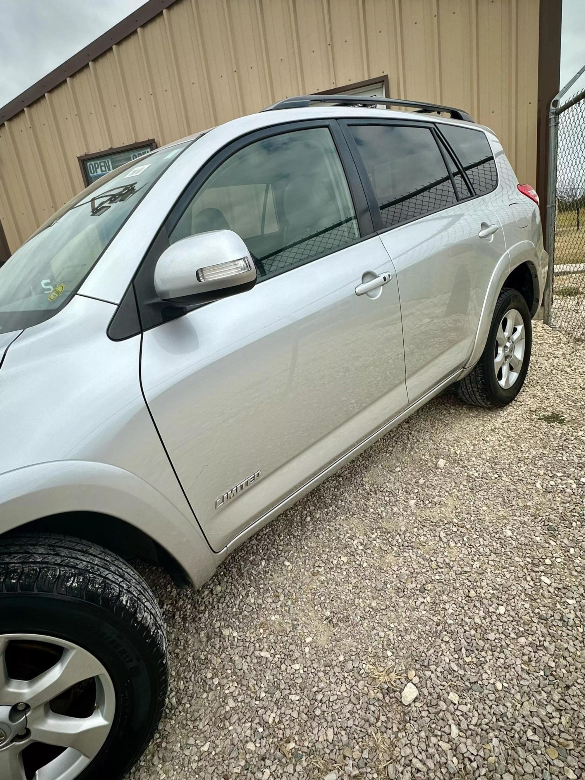 2009 Toyota RAV4 Limited photo 37