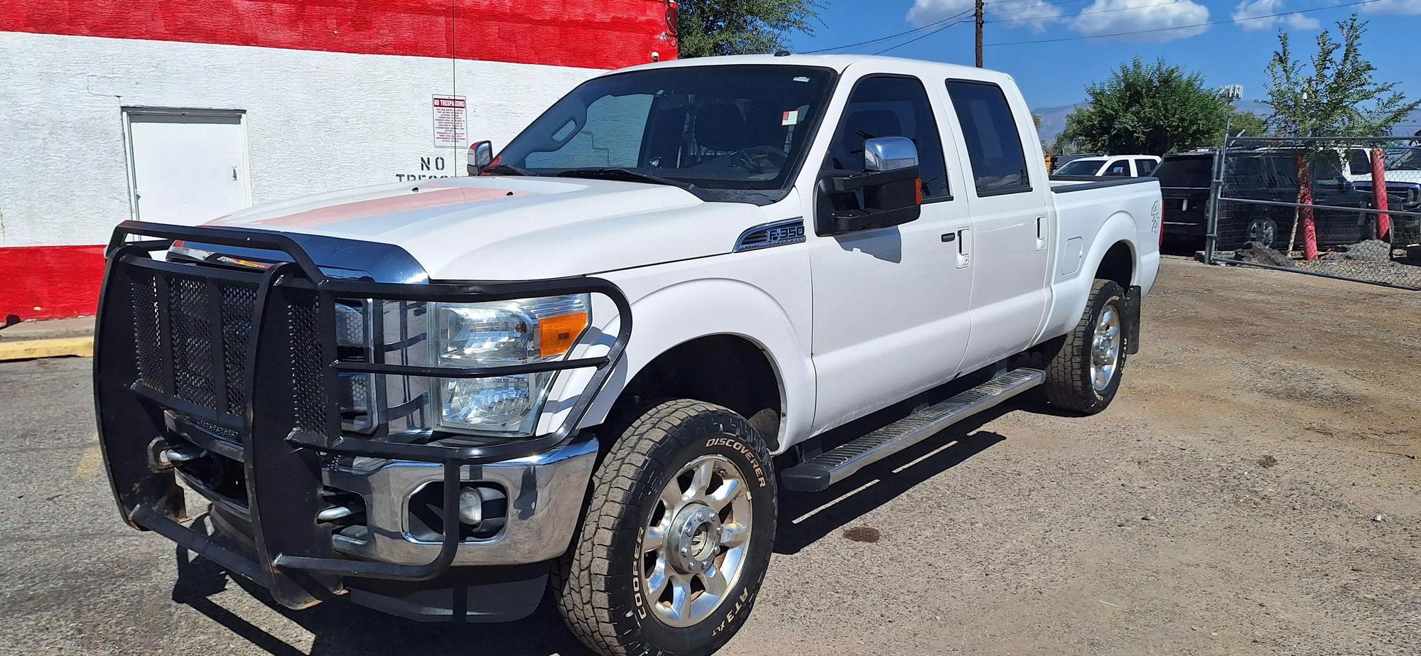 2011 Ford F-350 Super Duty Lariat photo 12