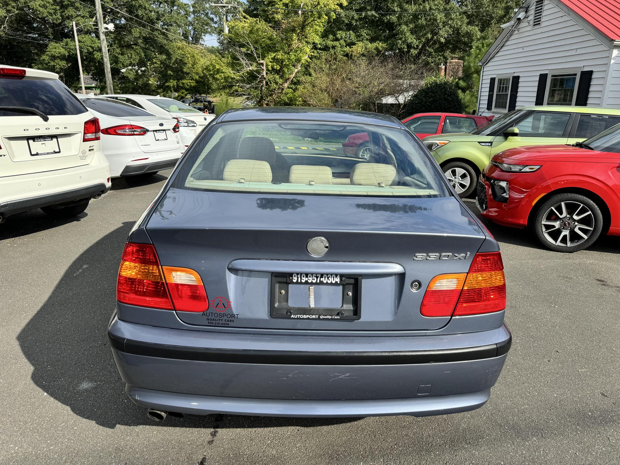 2005 BMW 3 Series 330 photo 19