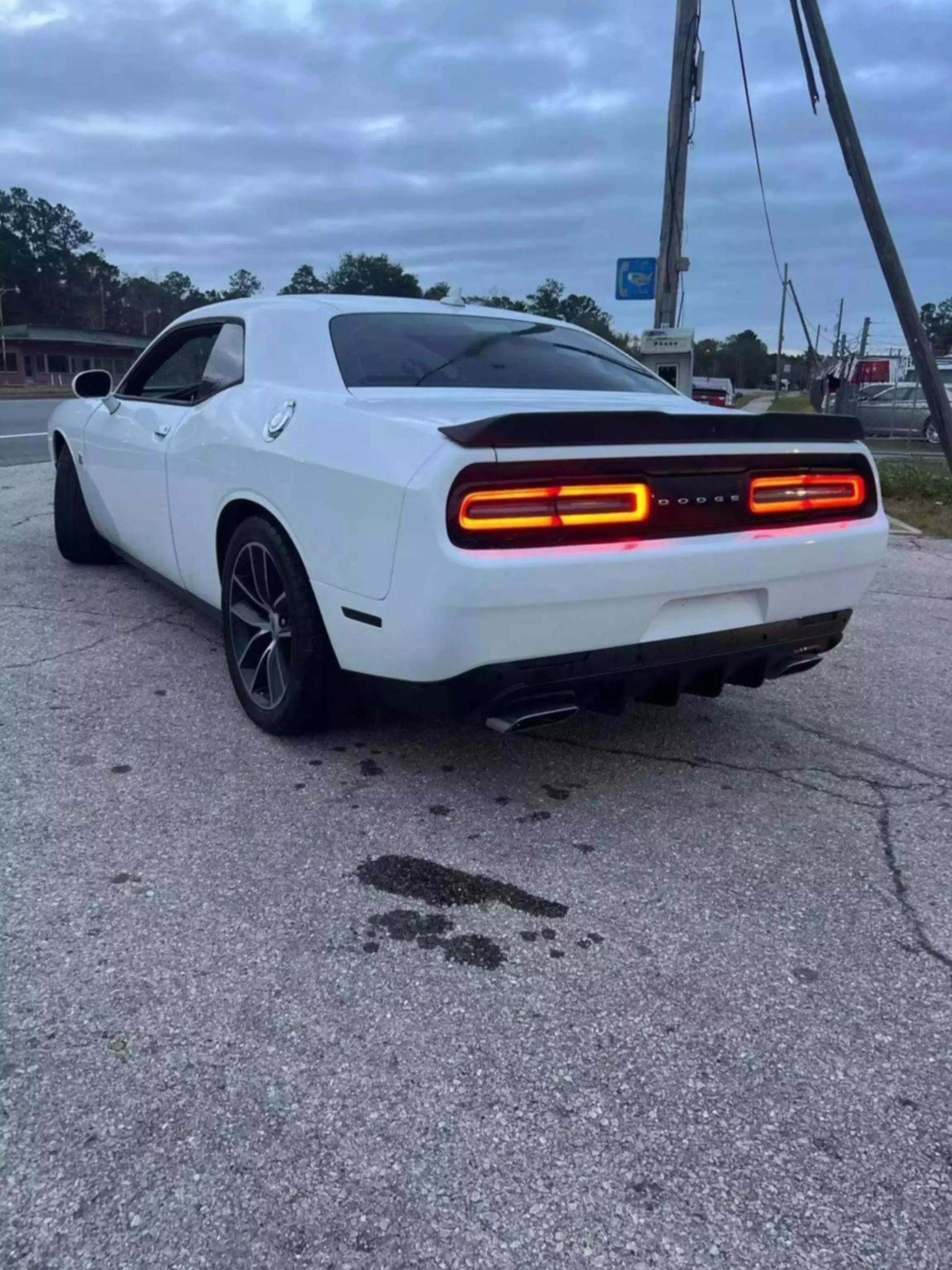 2018 Dodge Challenger Scat Pack photo 16