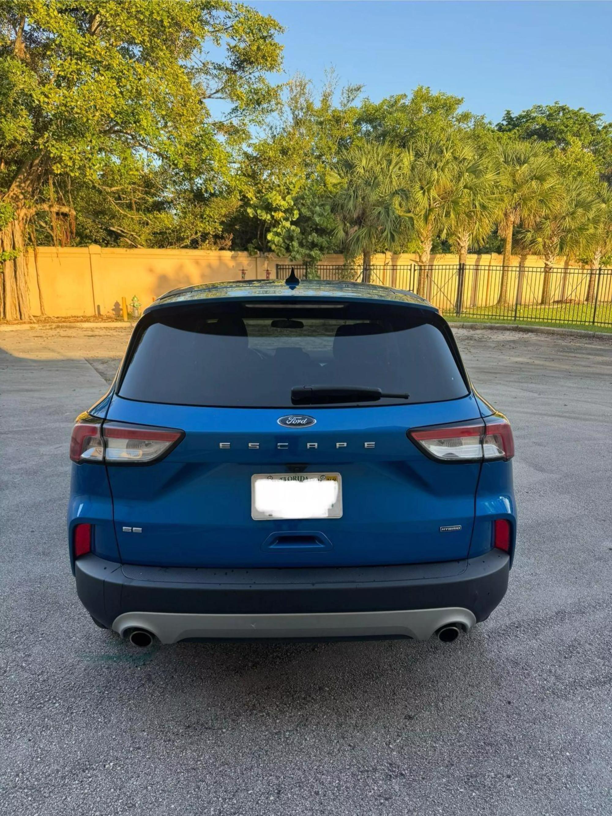 2020 Ford Escape SE photo 17