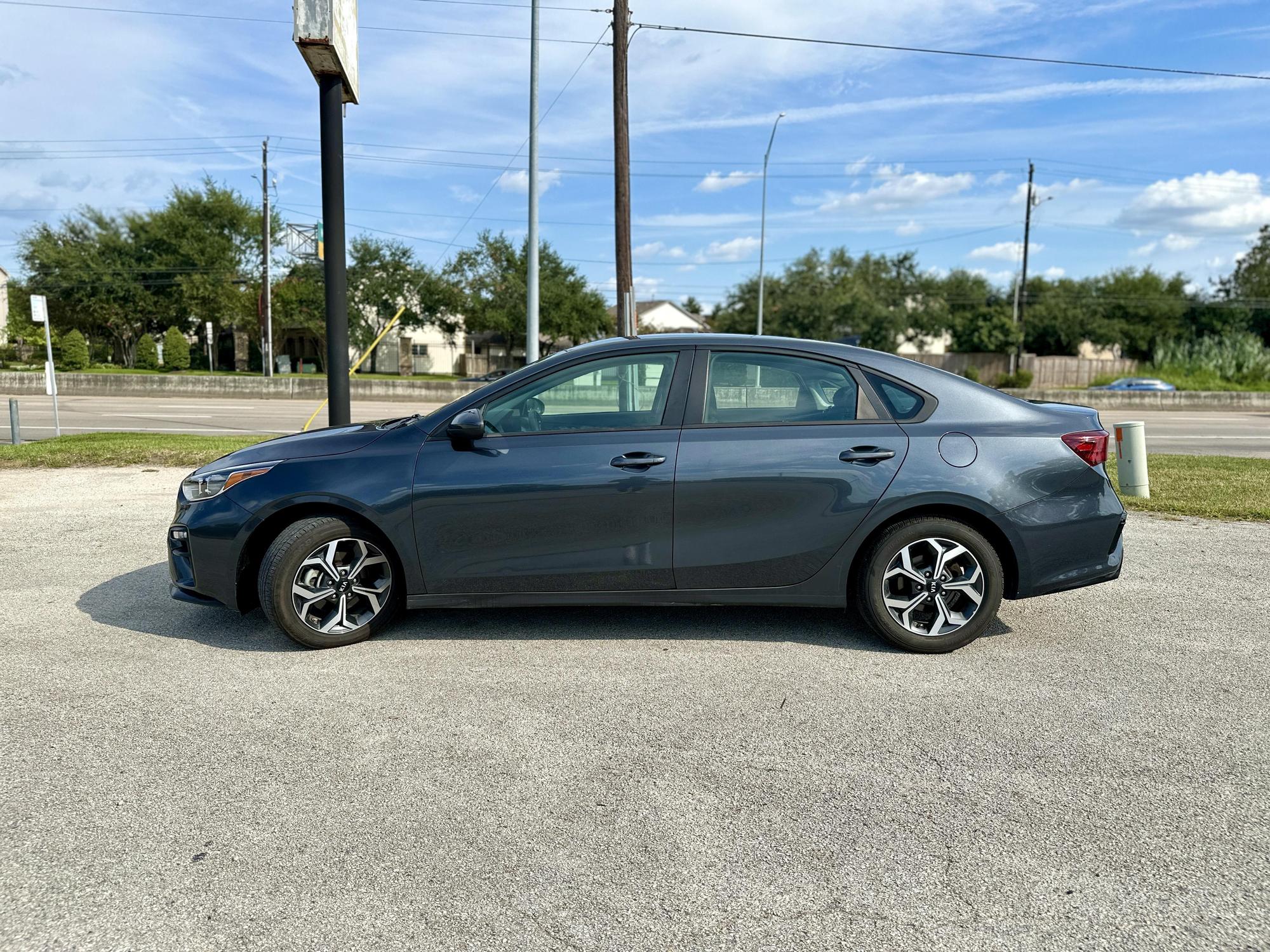 2021 Kia Forte LXS photo 27