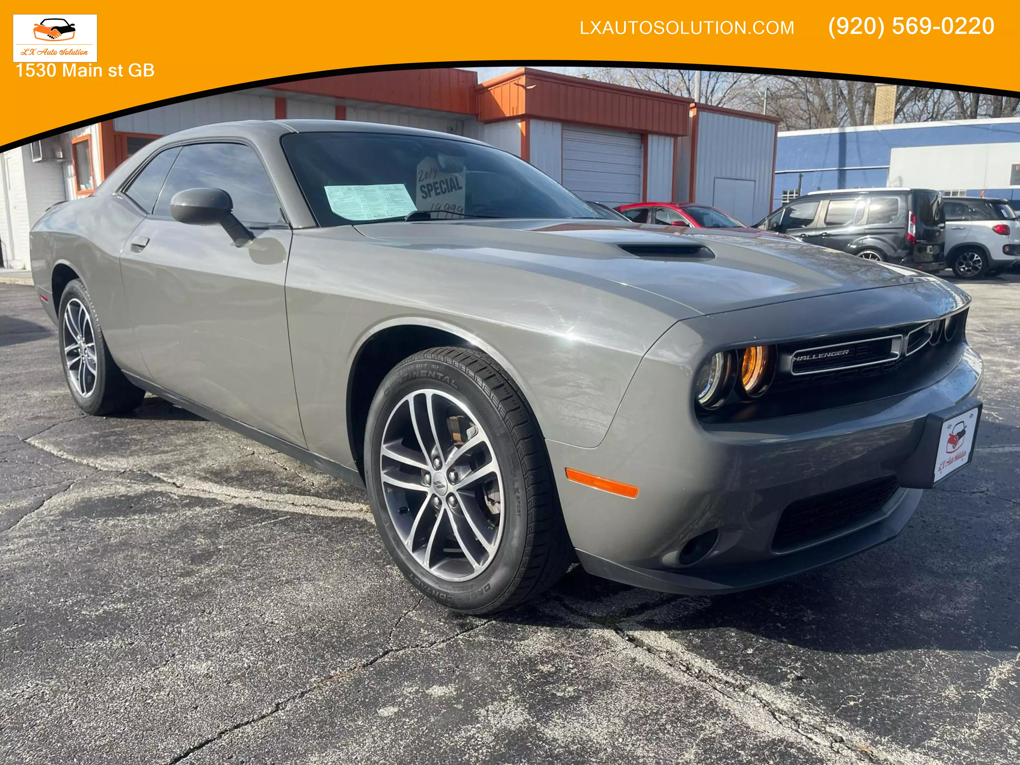 2019 Dodge Challenger SXT photo 21