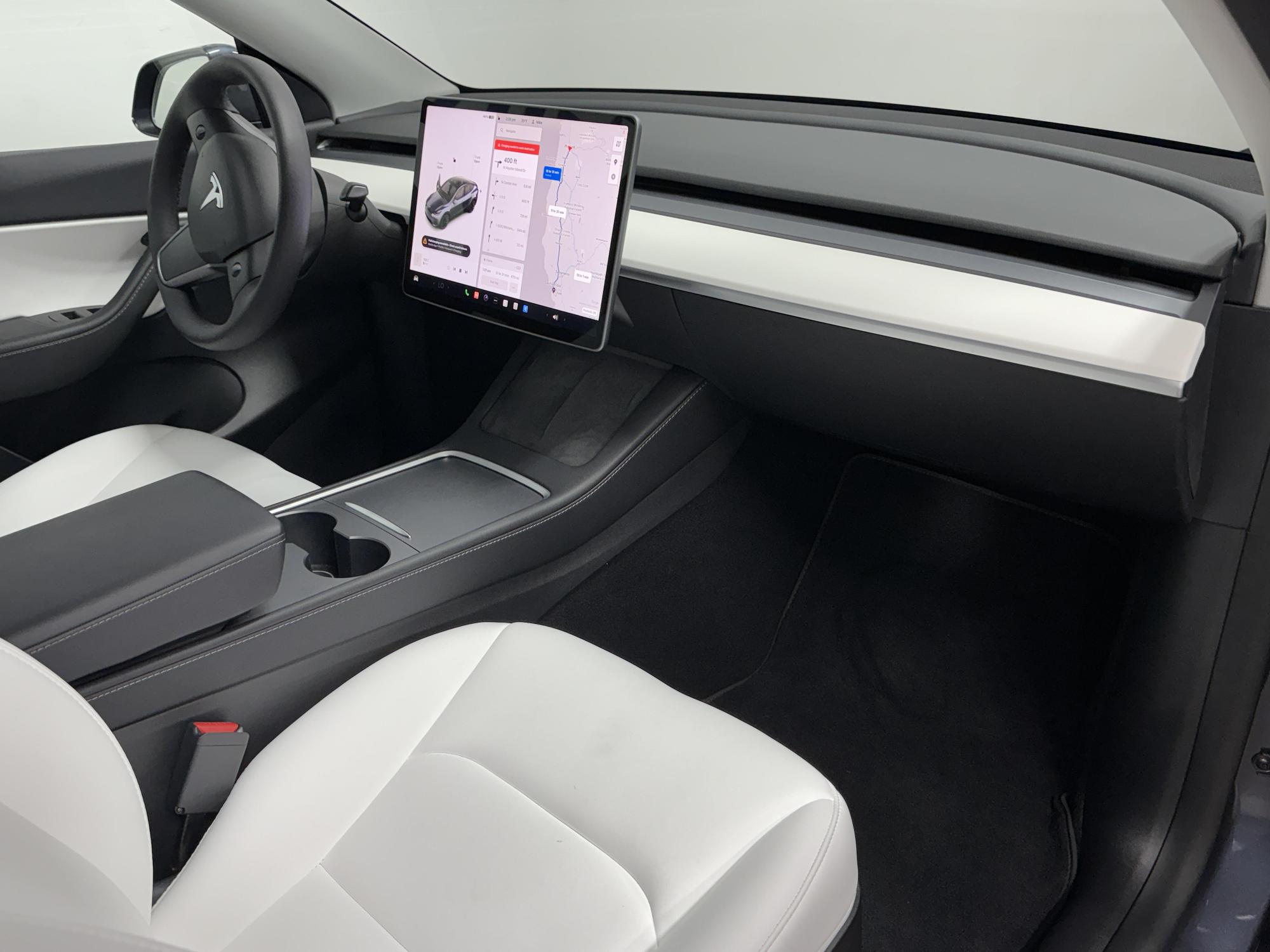 2022 Tesla Model Y Long Range photo 34