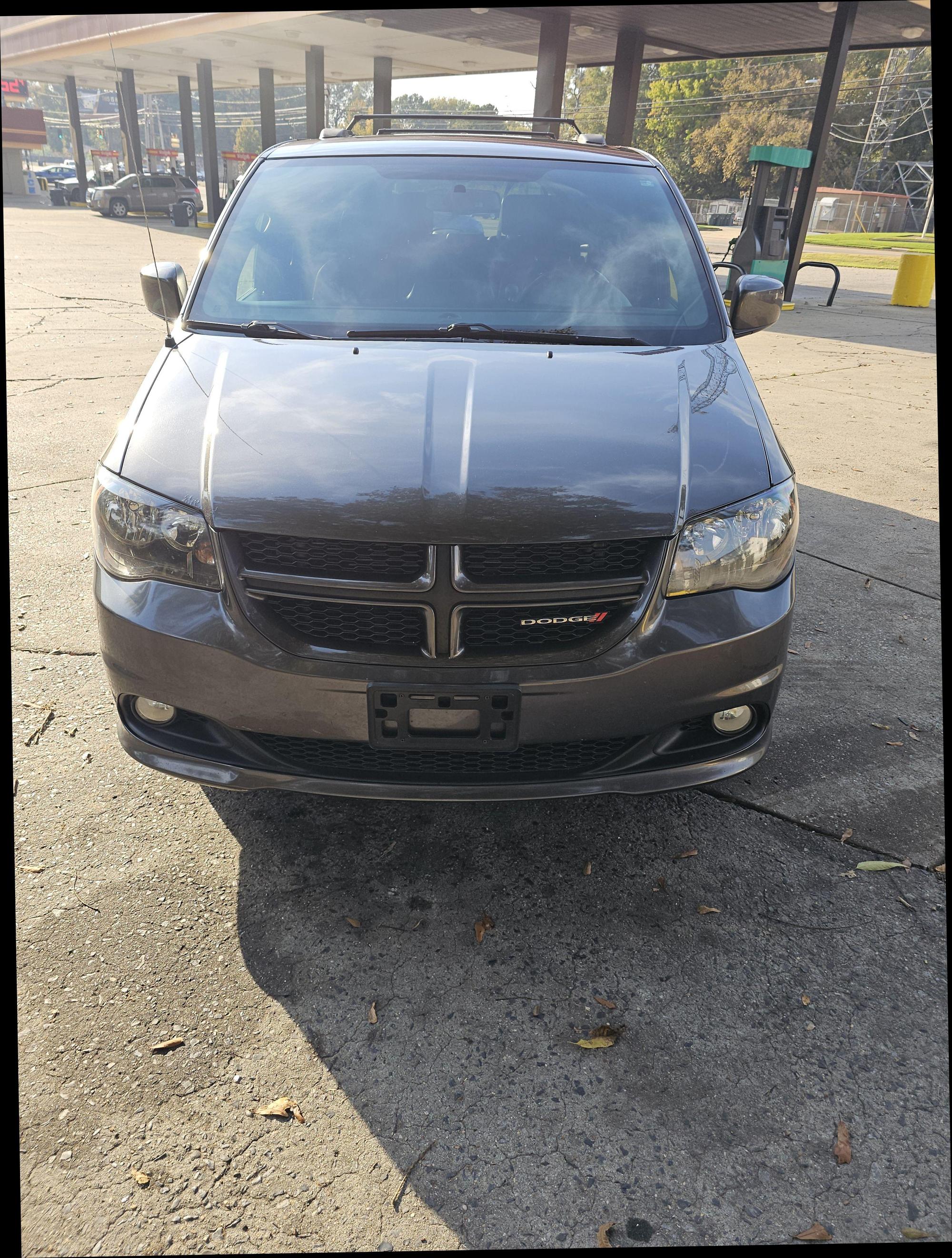 2017 Dodge Grand Caravan GT photo 31