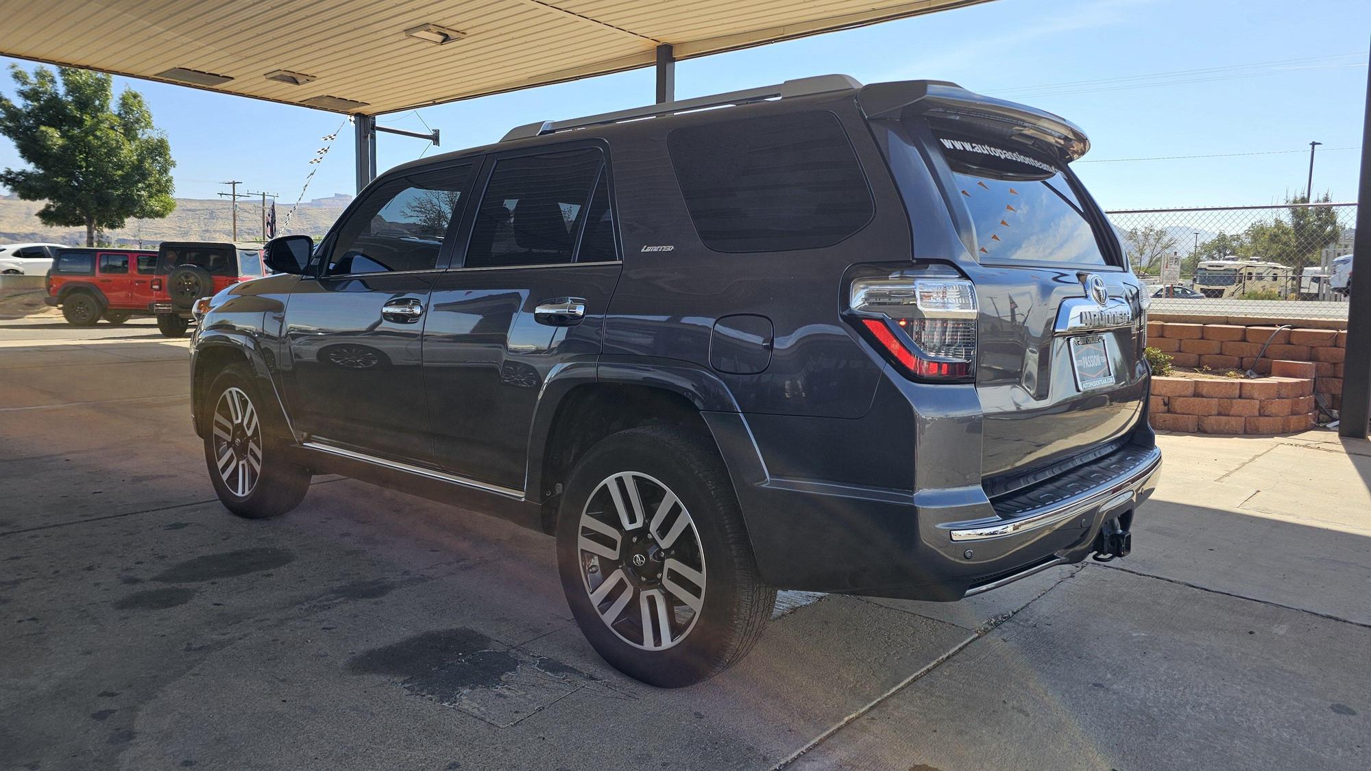 2015 Toyota 4Runner Limited photo 40