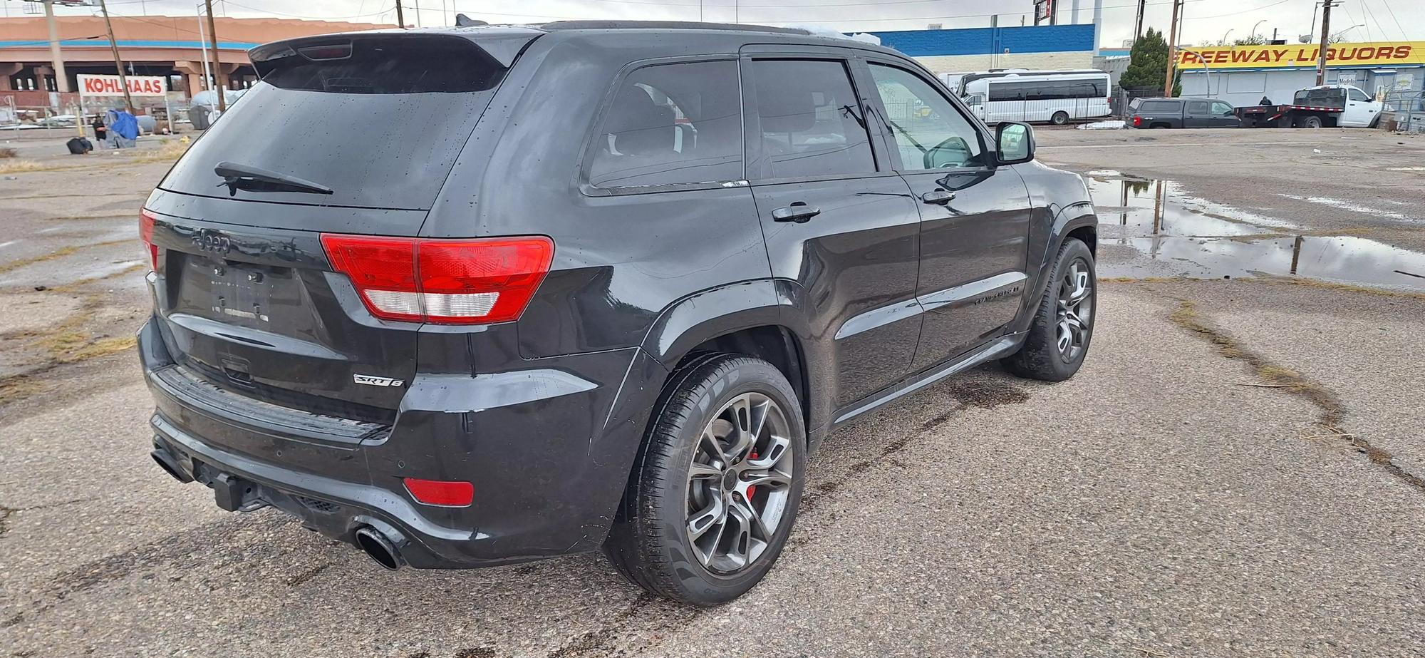 2013 Jeep Grand Cherokee SRT-8 photo 17