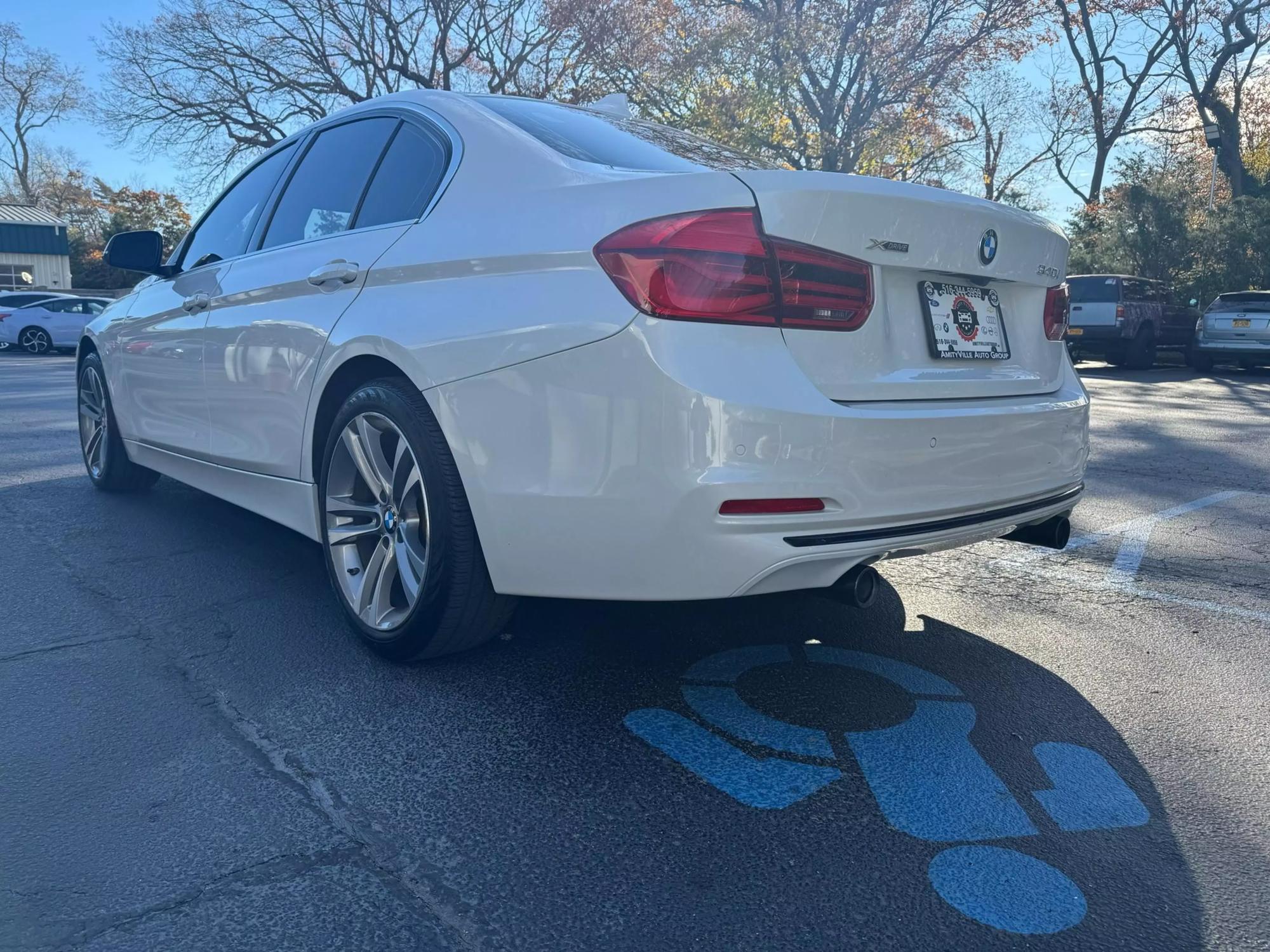 2017 BMW 3 Series 340i photo 49