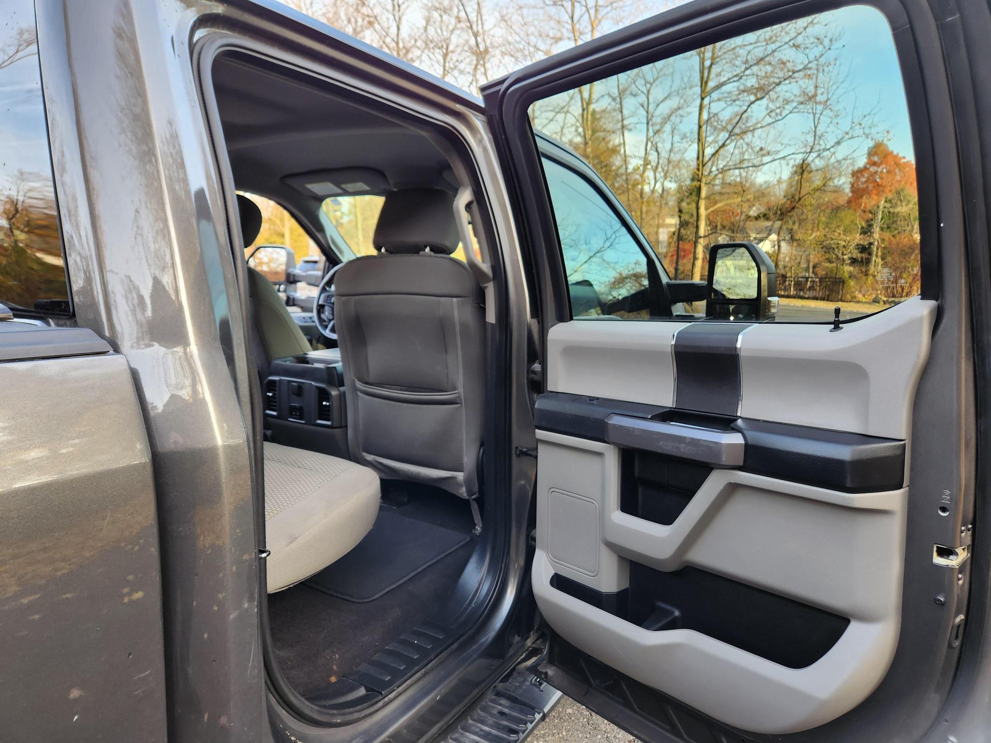 2018 Ford F-150 XLT photo 25