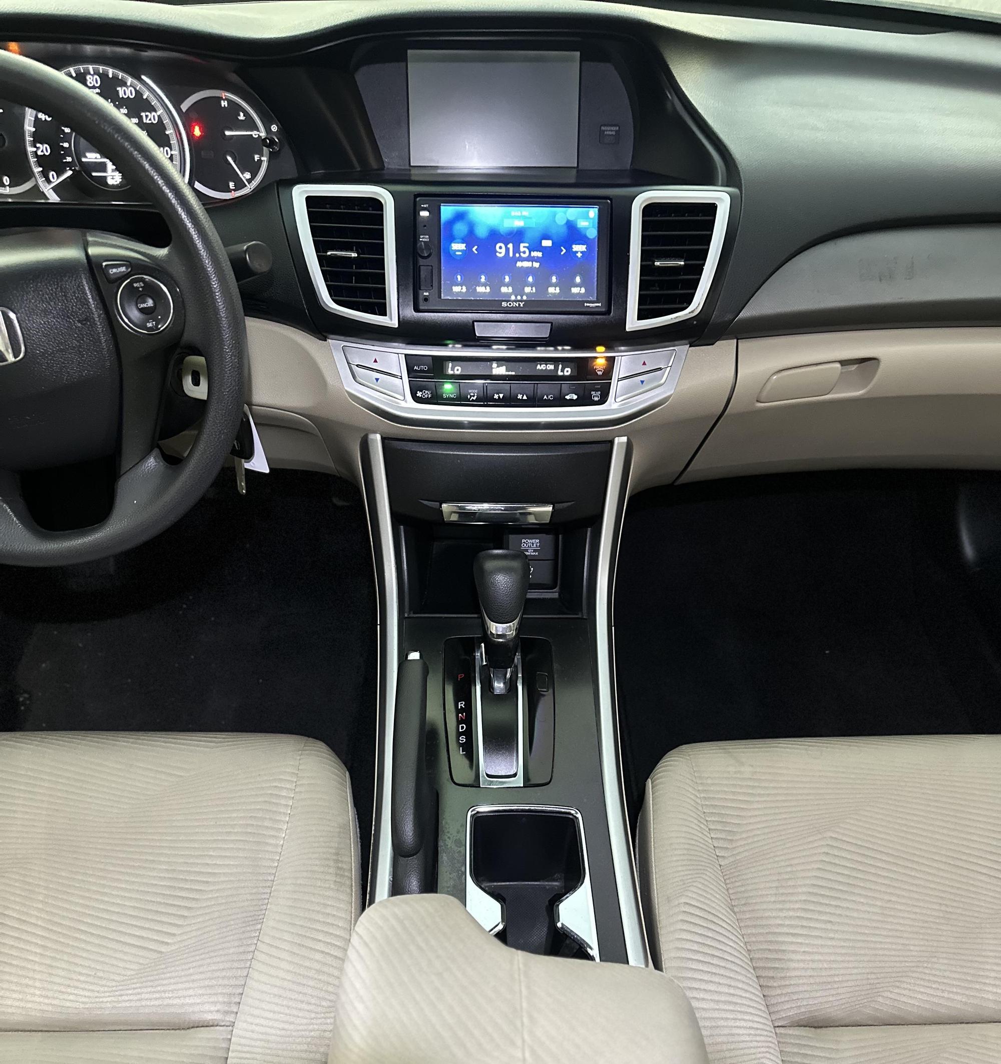 2014 Honda Accord LX photo 19