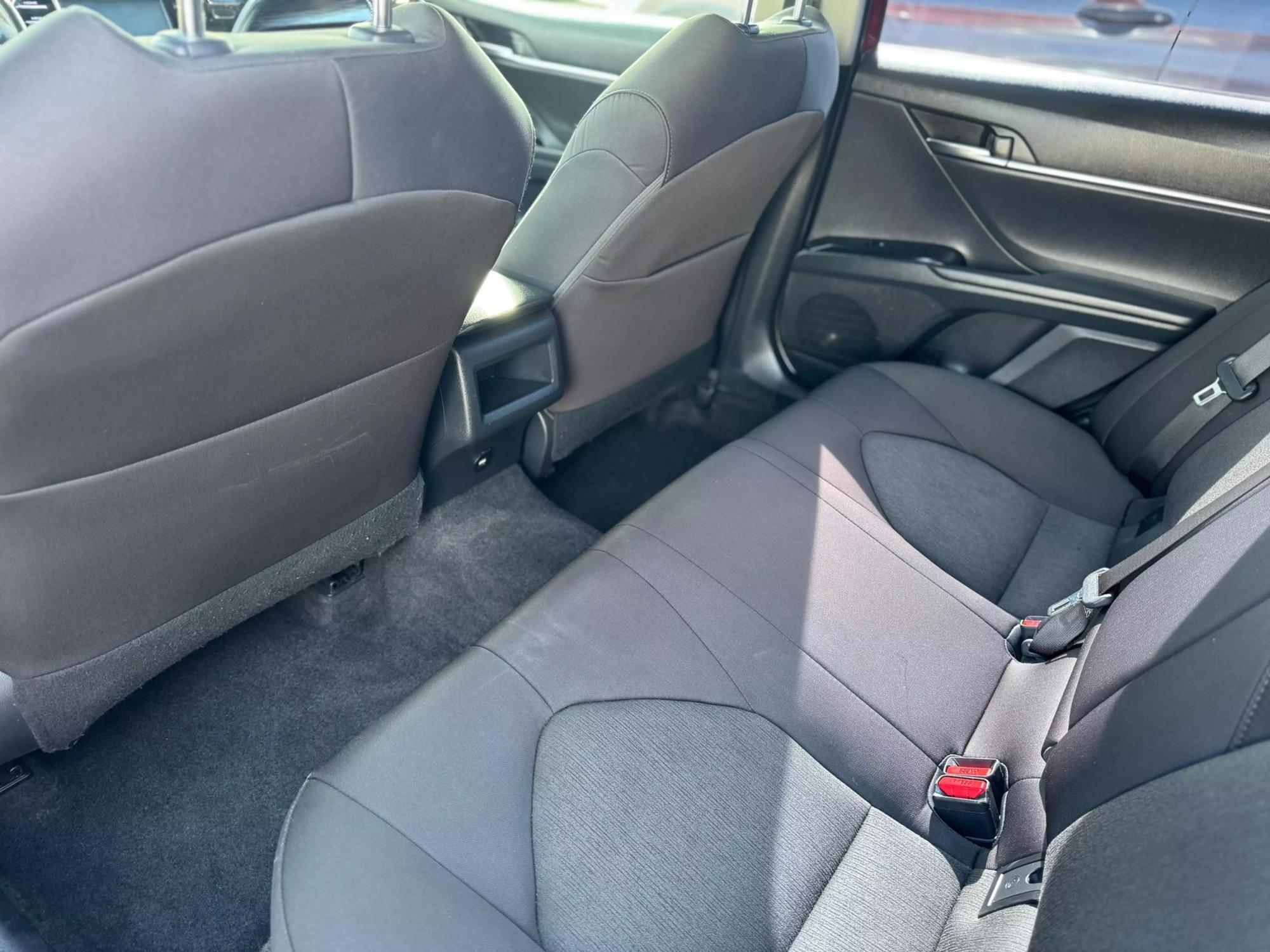 2019 Toyota Camry LE photo 24