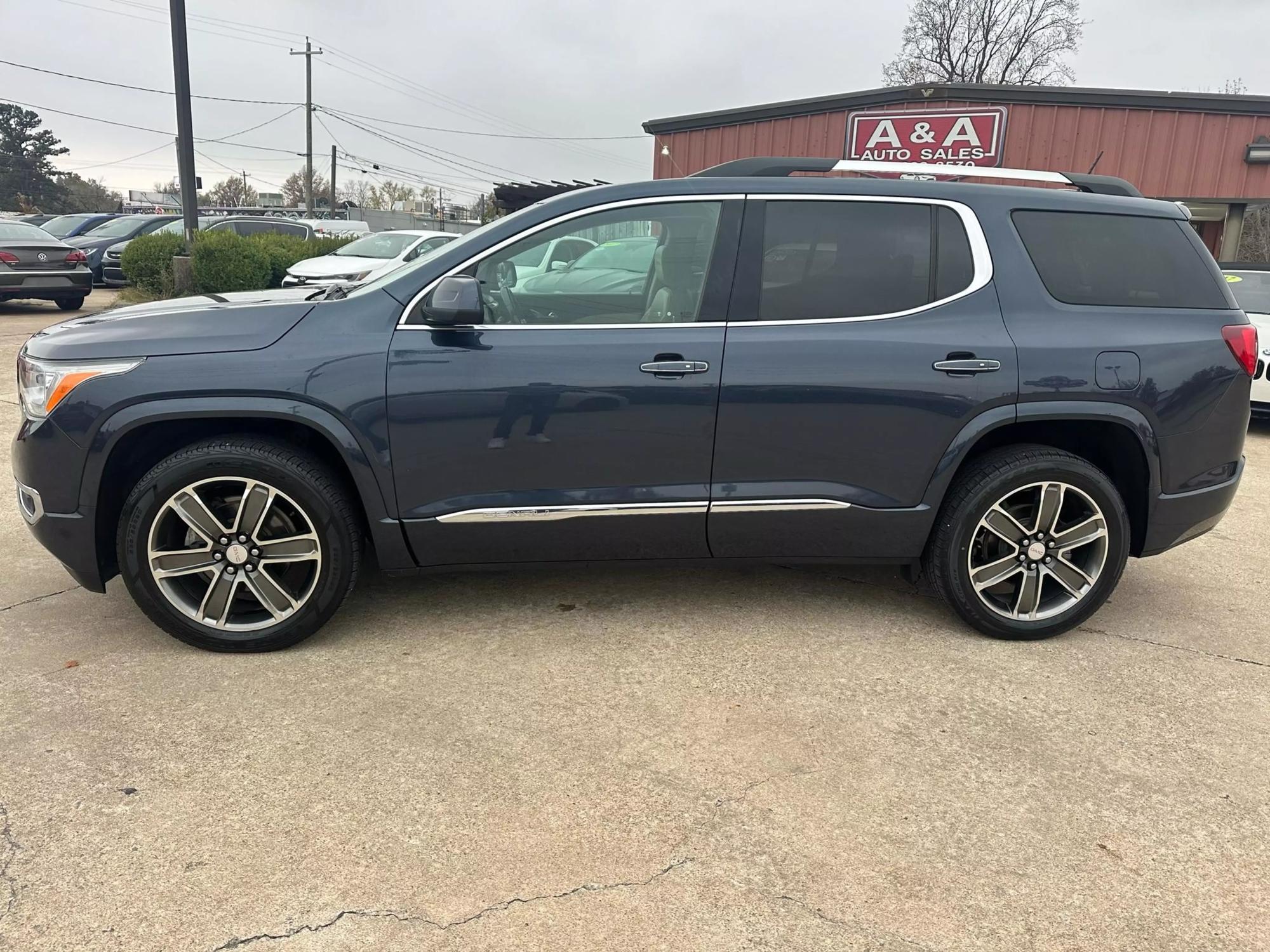 2019 GMC Acadia Denali photo 44